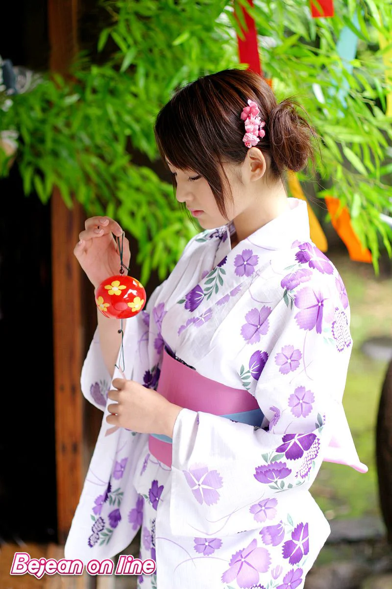 Cover Girl カバーガール Saki Suzuki 鈴木咲 [Bejean On Line] 写真集 - 爱照片