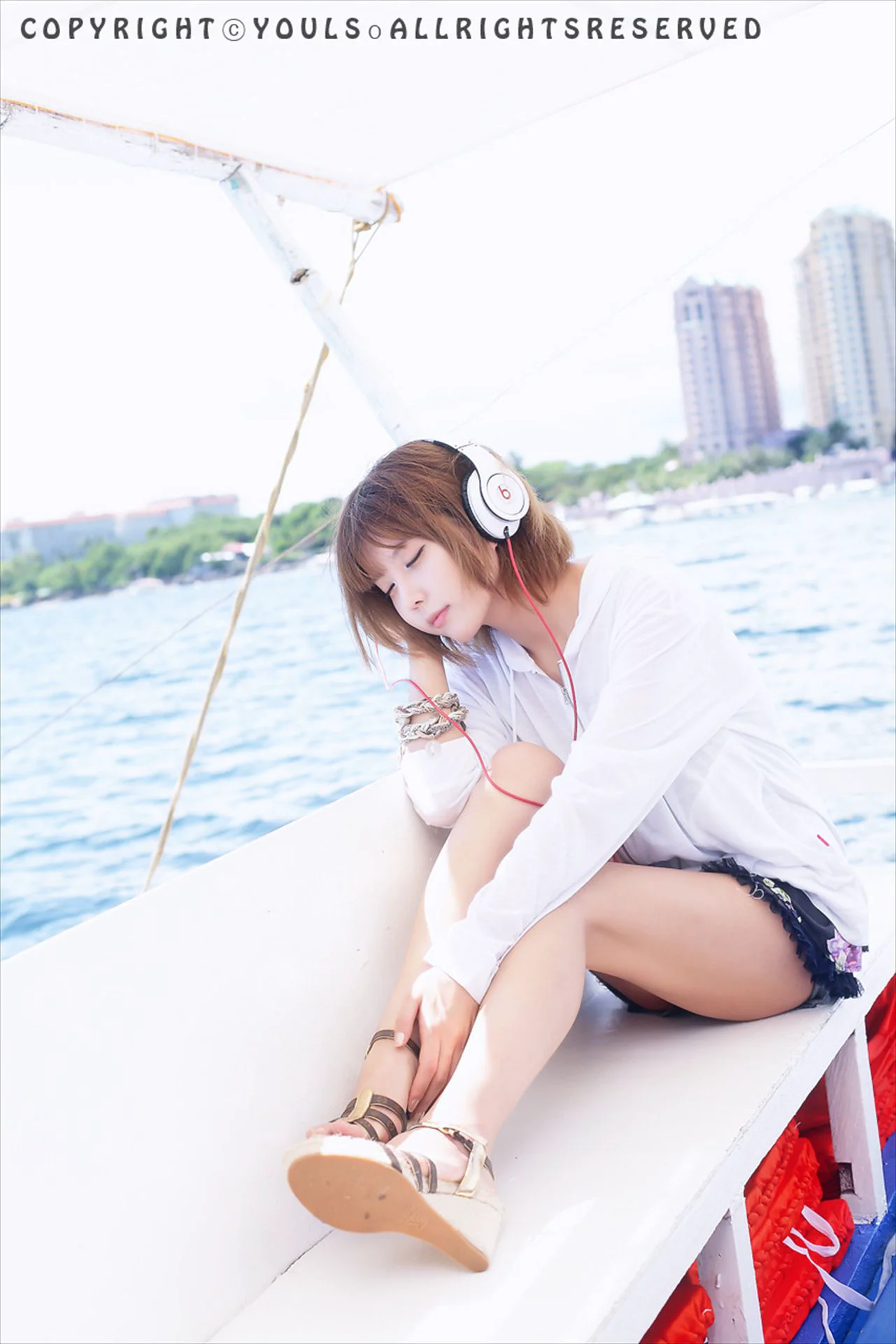 许允美(허윤미)《清新耳机少女》写真集 - 爱照片
