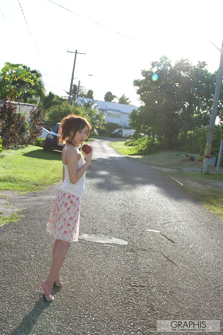 吉原ミィナ/吉原美那 [Graphis] First Gravure 初脱ぎ娘 写真集 - 爱照片