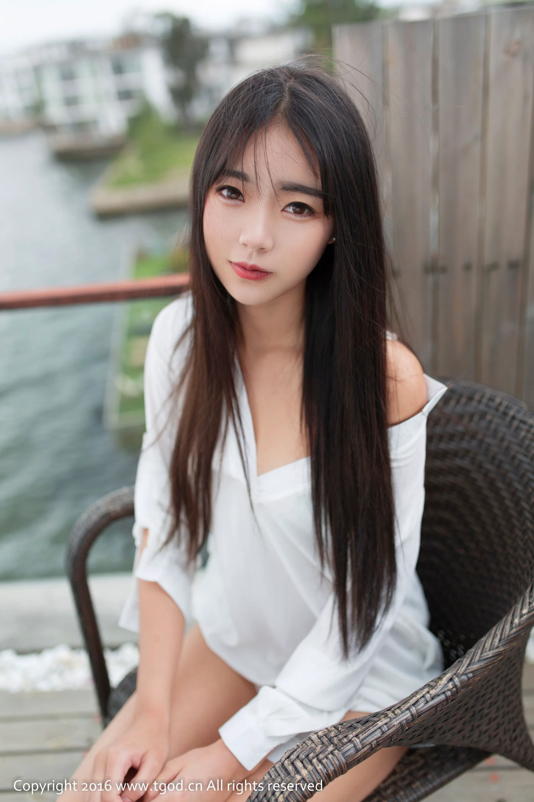 可乐Vicky《大理寻爱之旅》 [推女神/尤蜜荟] 写真集 - 爱照片