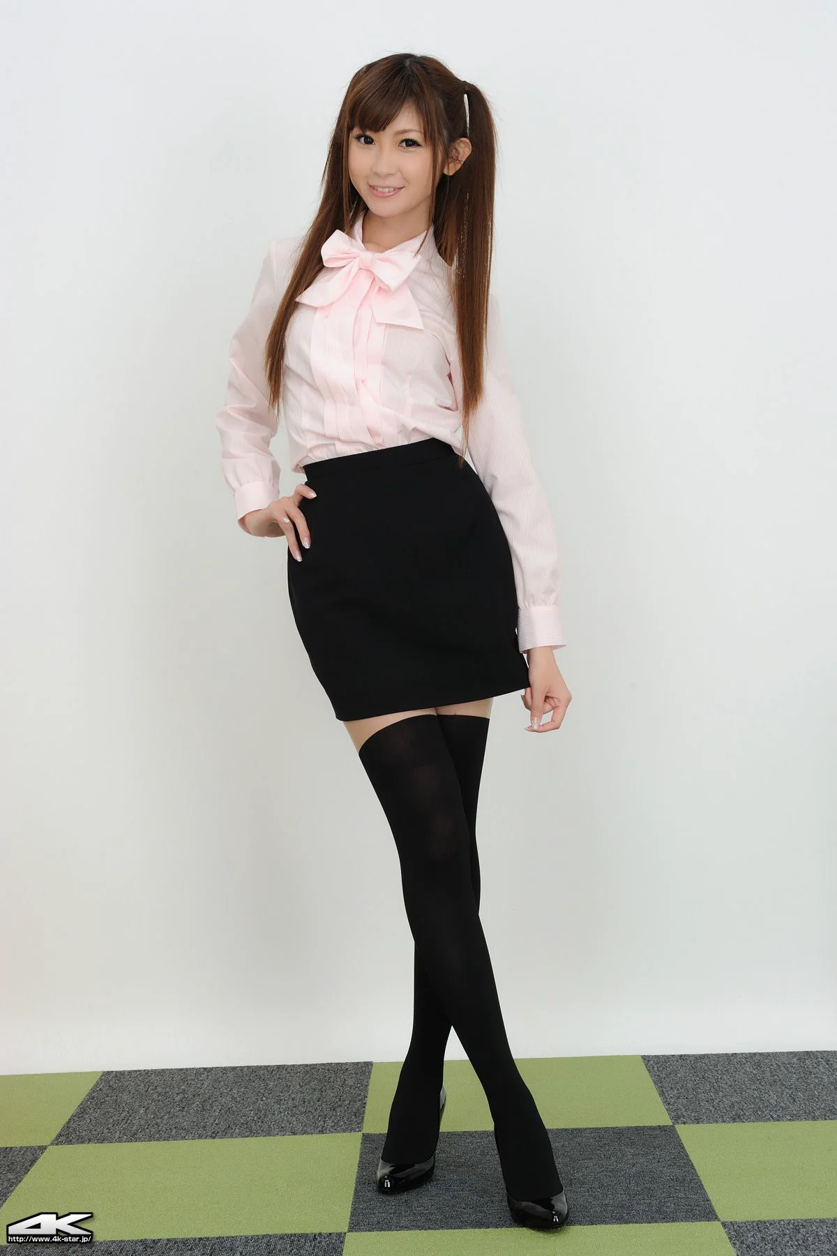 [4K-STAR] NO.00014 佐崎愛里 Office Lady 黑丝长筒袜 写真集 - 爱照片