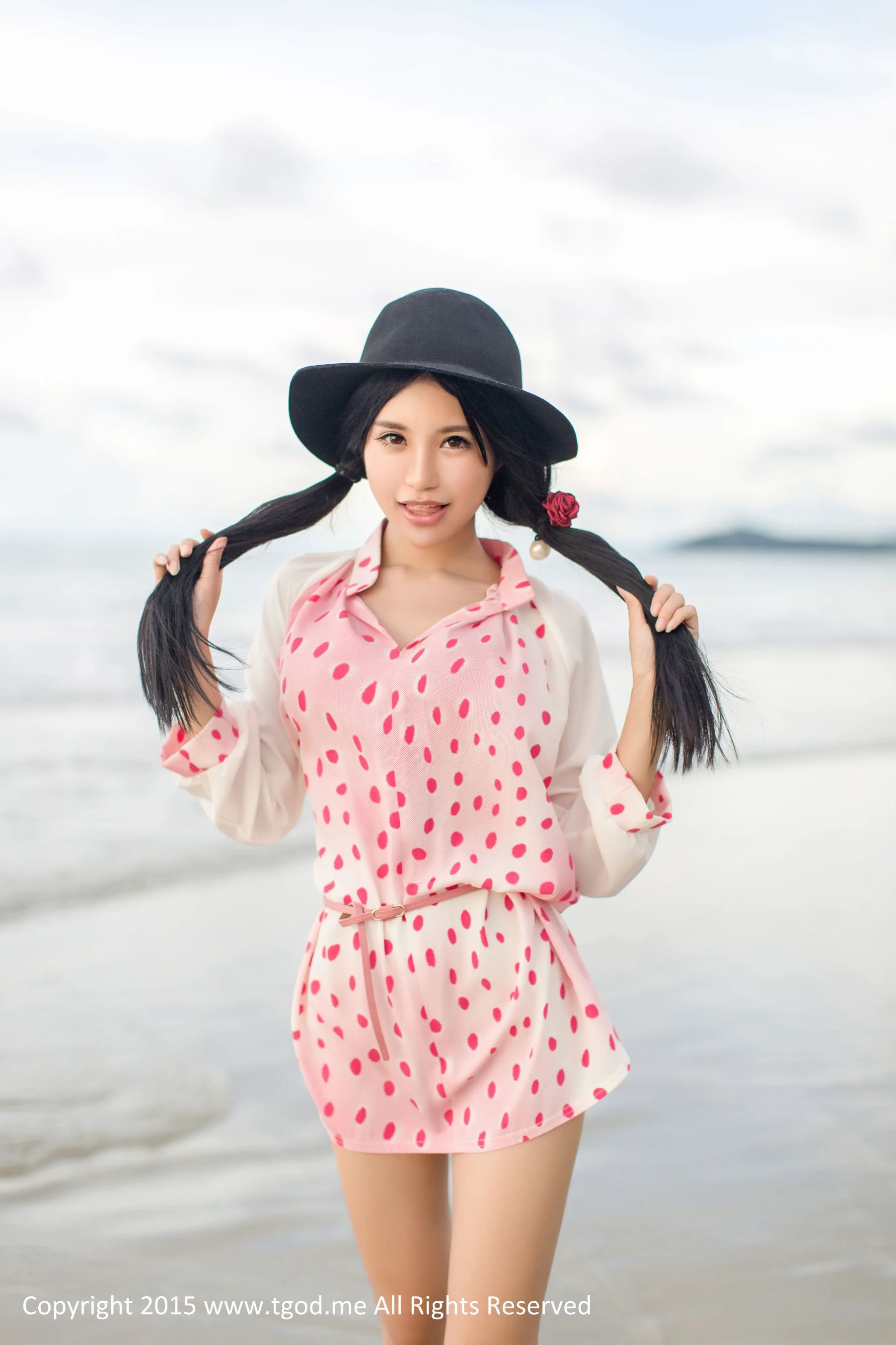 绮里嘉ula《乖乖女仆俏佳人》 [TGOD推女神] 写真集 - 爱照片