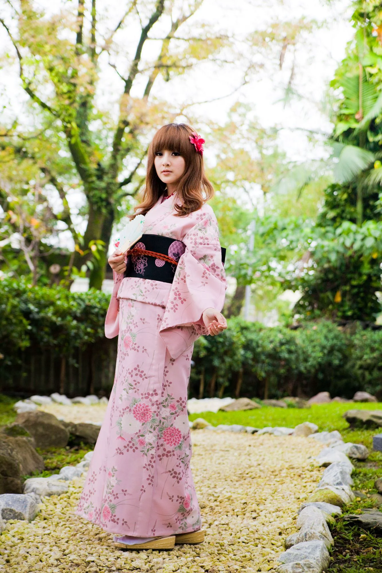 果子、小品、兔兔(品果兔)《宜蘭和服遊拍》写真集 - 爱照片