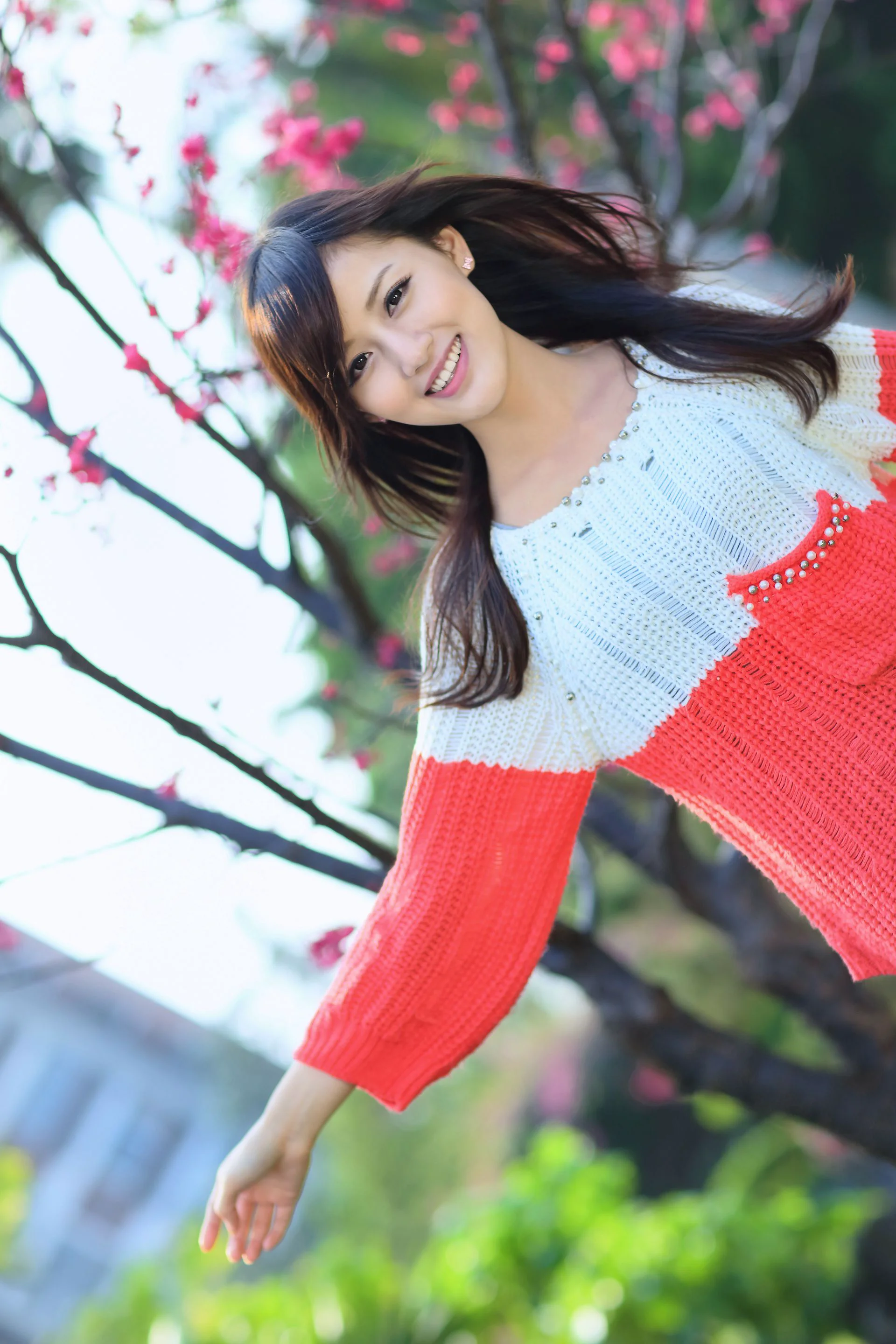 台湾美女鐘幸村/梁以辰《雙溪公園外拍》写真集 - 爱照片