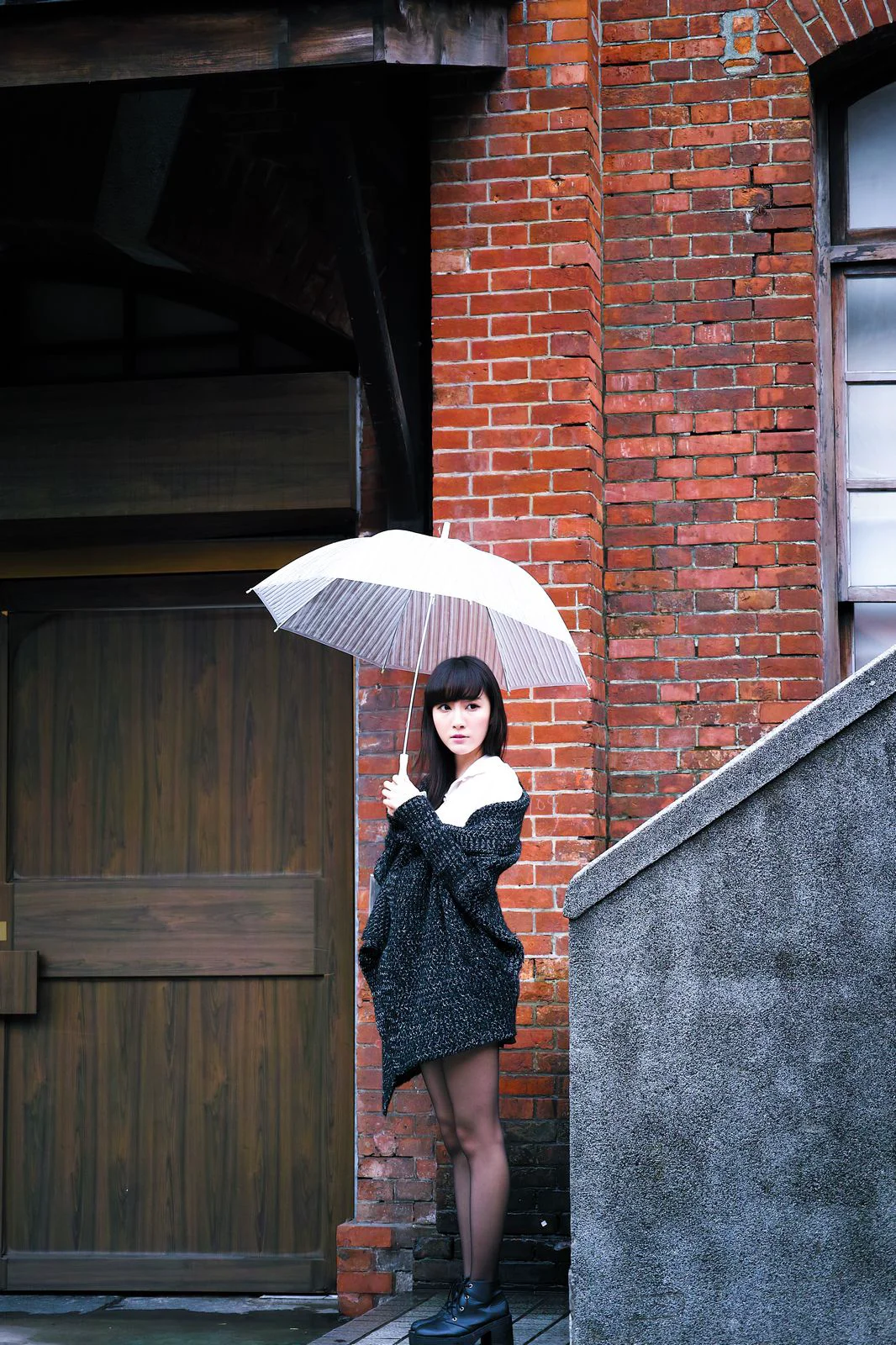 台湾美女胡佳妏Cora《西門町外拍》写真集 - 爱照片
