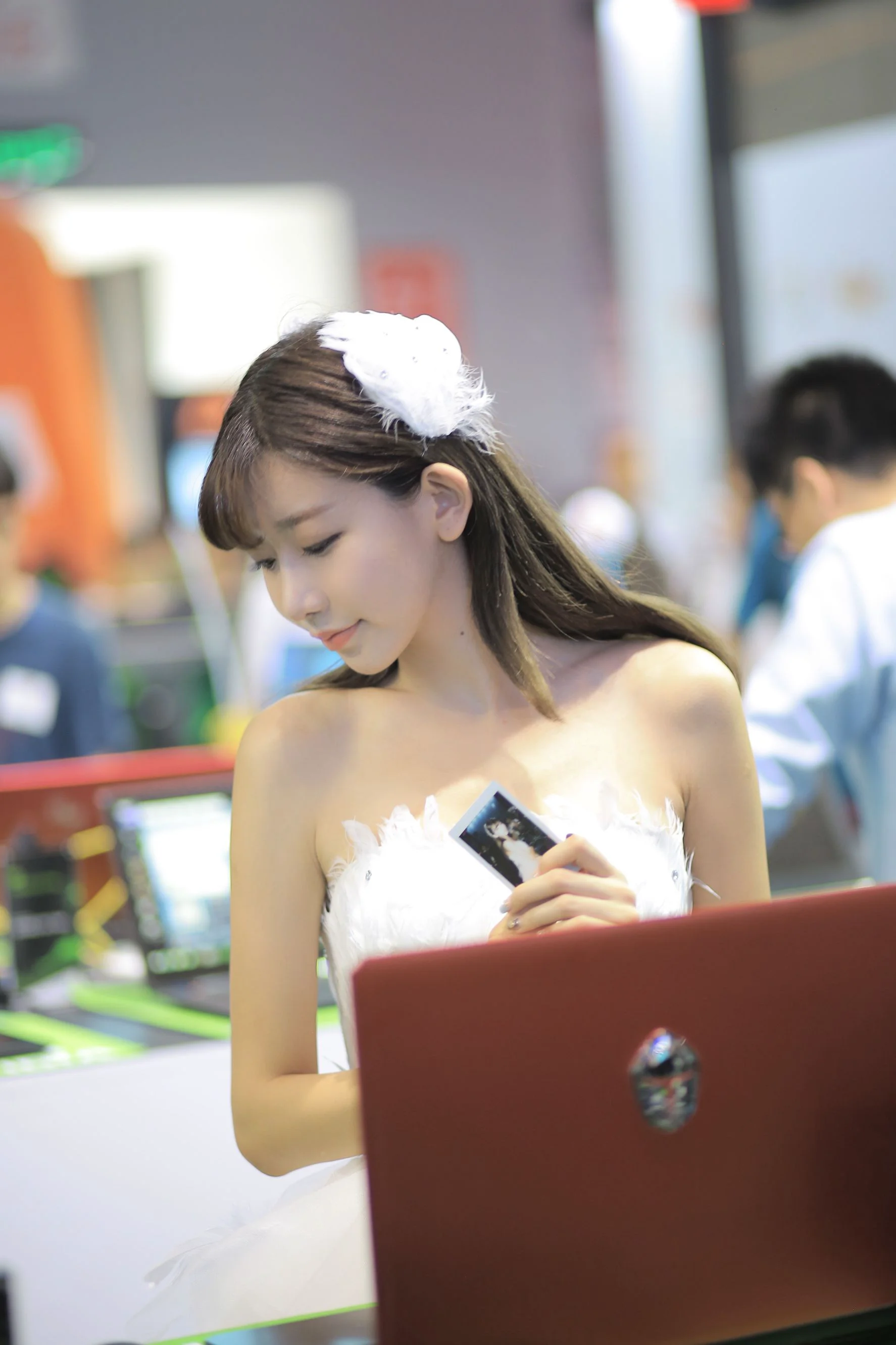 台湾网红正妹陈潇《微博自拍图片》第1部 写真合集 - 爱照片