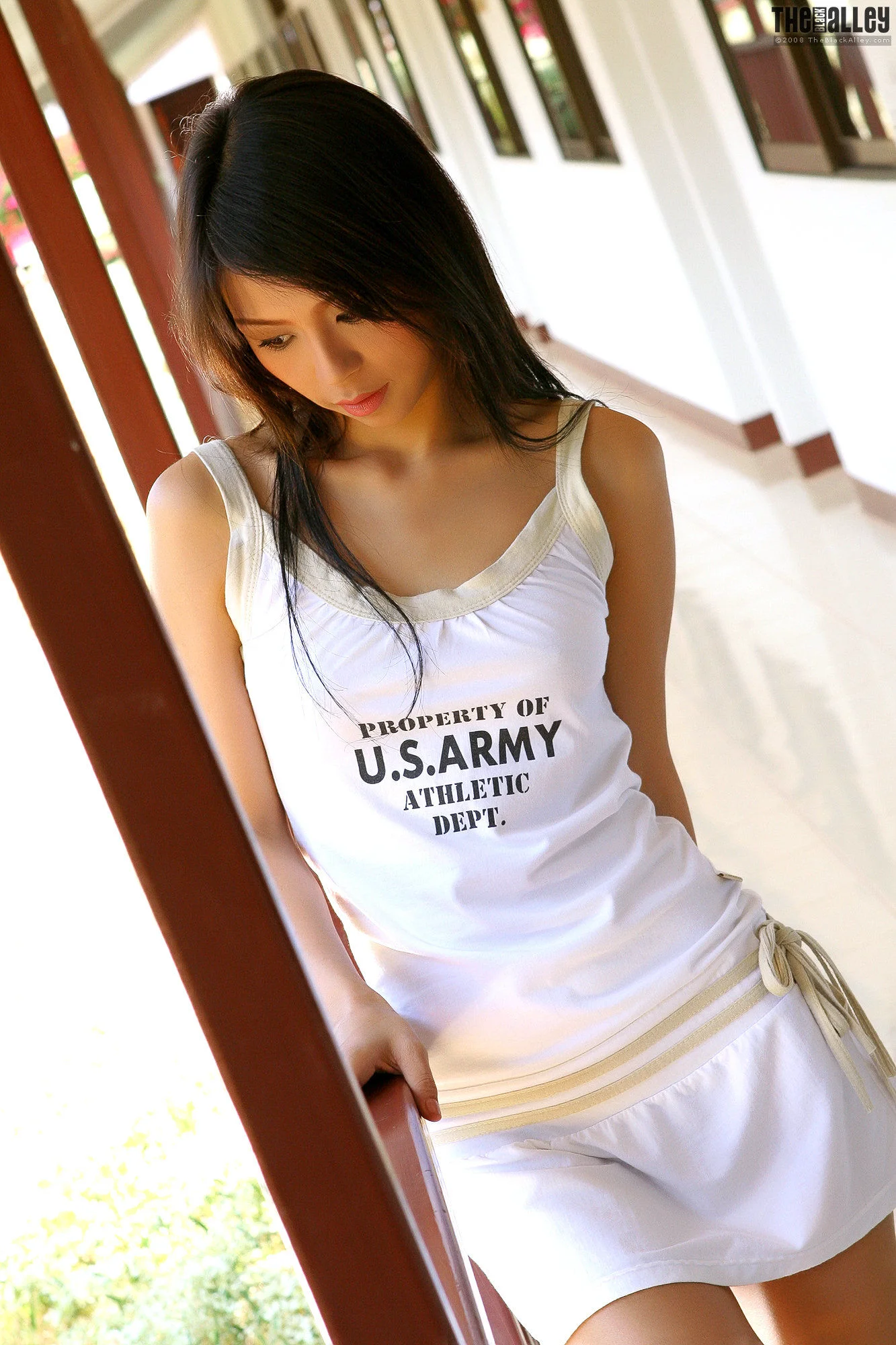 [The Black Alley] Vicky Wei 01 写真集 - 爱照片