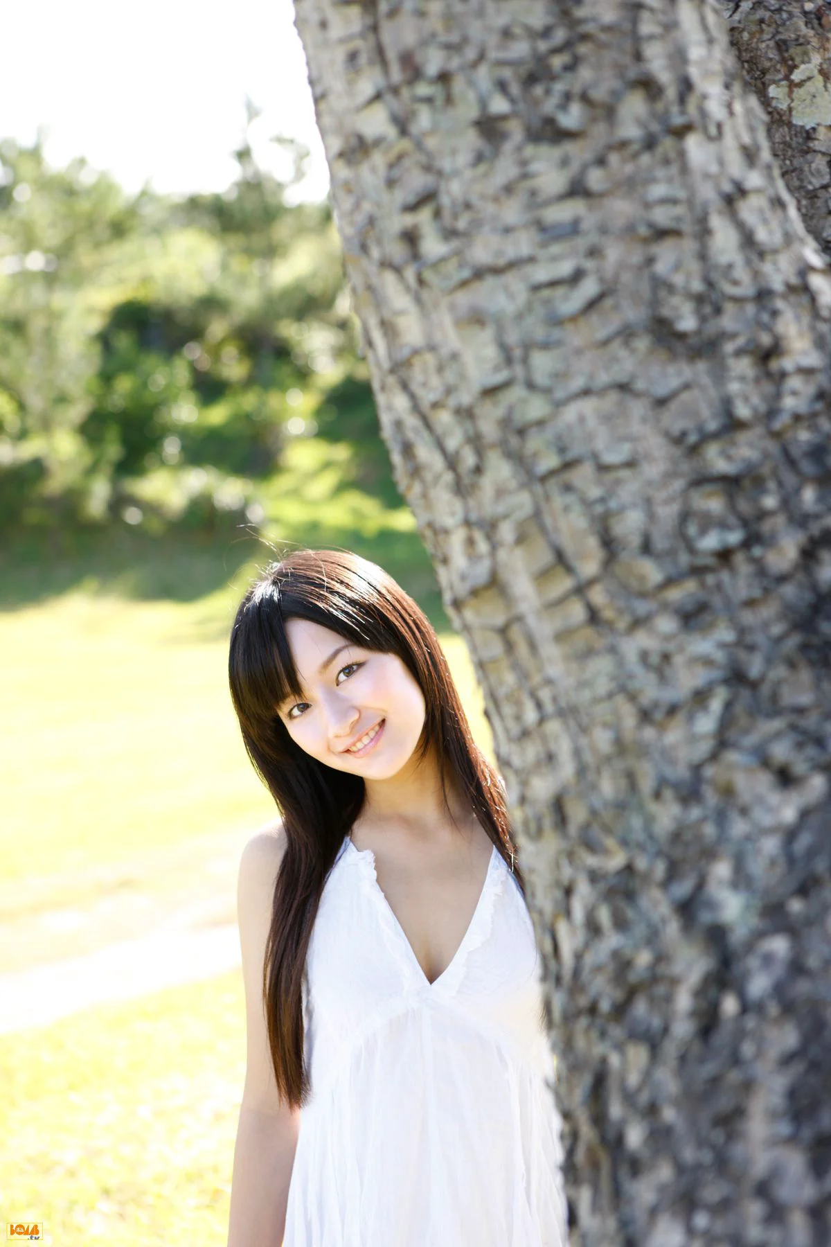 [Bomb.TV] 2010年04月刊 三宅瞳 Miyake Hitomi 写真集 - 爱照片