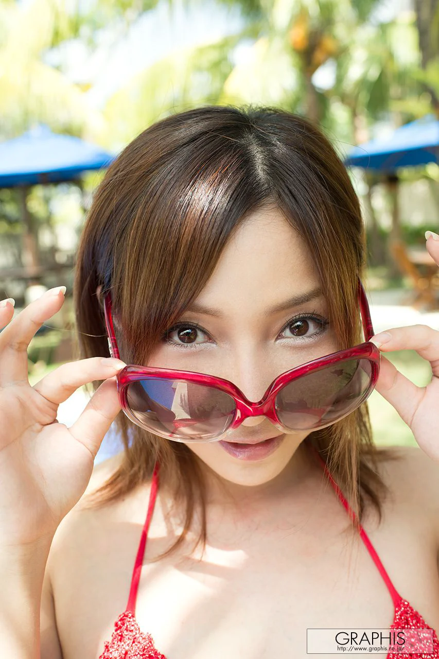 美波ねい/美波宁 [Graphis] First Gravure 初脱ぎ娘 写真集 - 爱照片