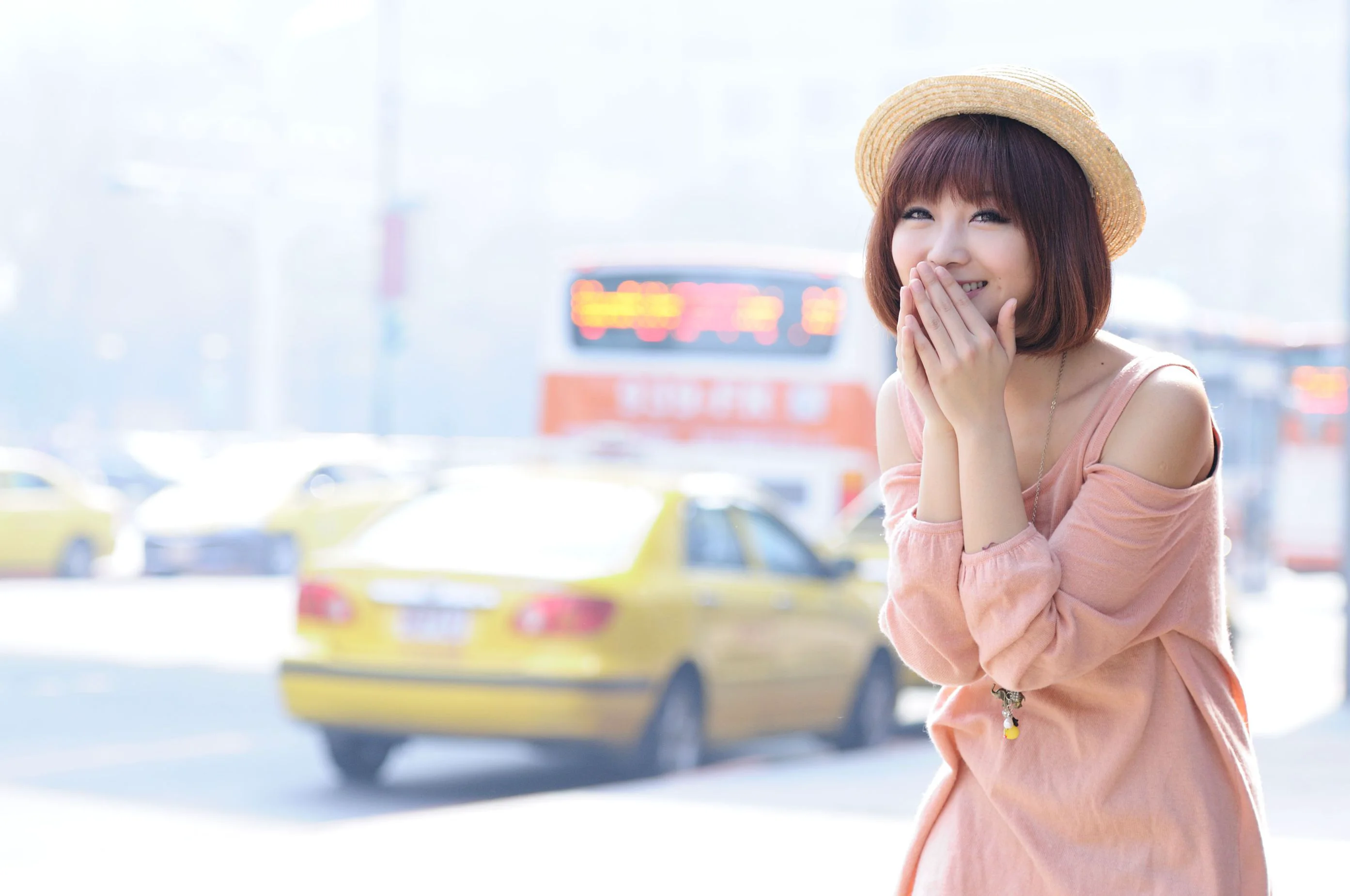 短发美女小猪patty《2组小清新街拍》写真集 - 爱照片