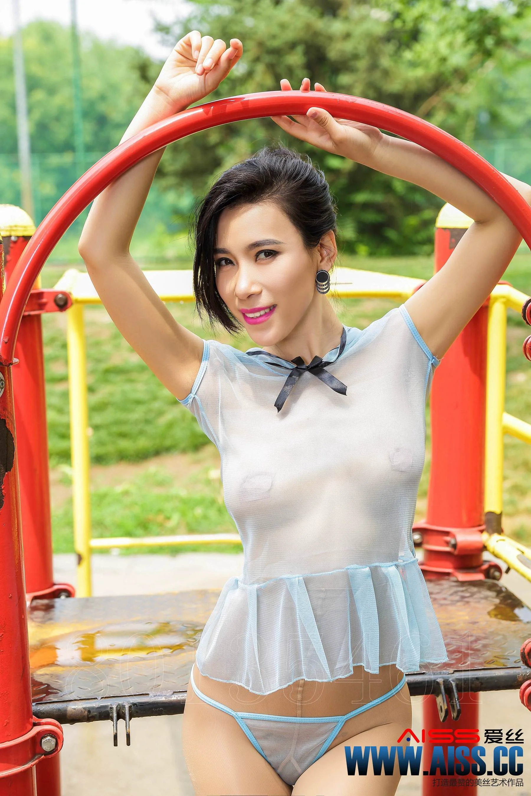 田依依《依美人》黄金会员版 [AISS爱丝] 写真集 - 爱照片