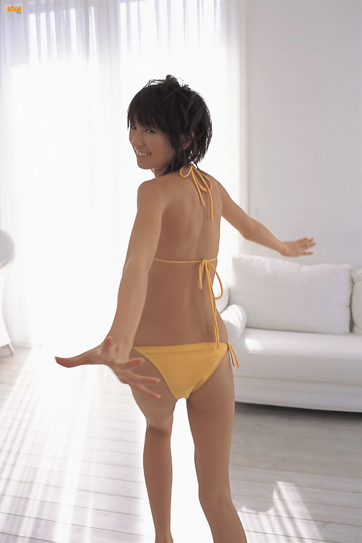 [Bomb.TV] 2008年03月刊 Akina Minami 南明奈 写真集 - 爱照片