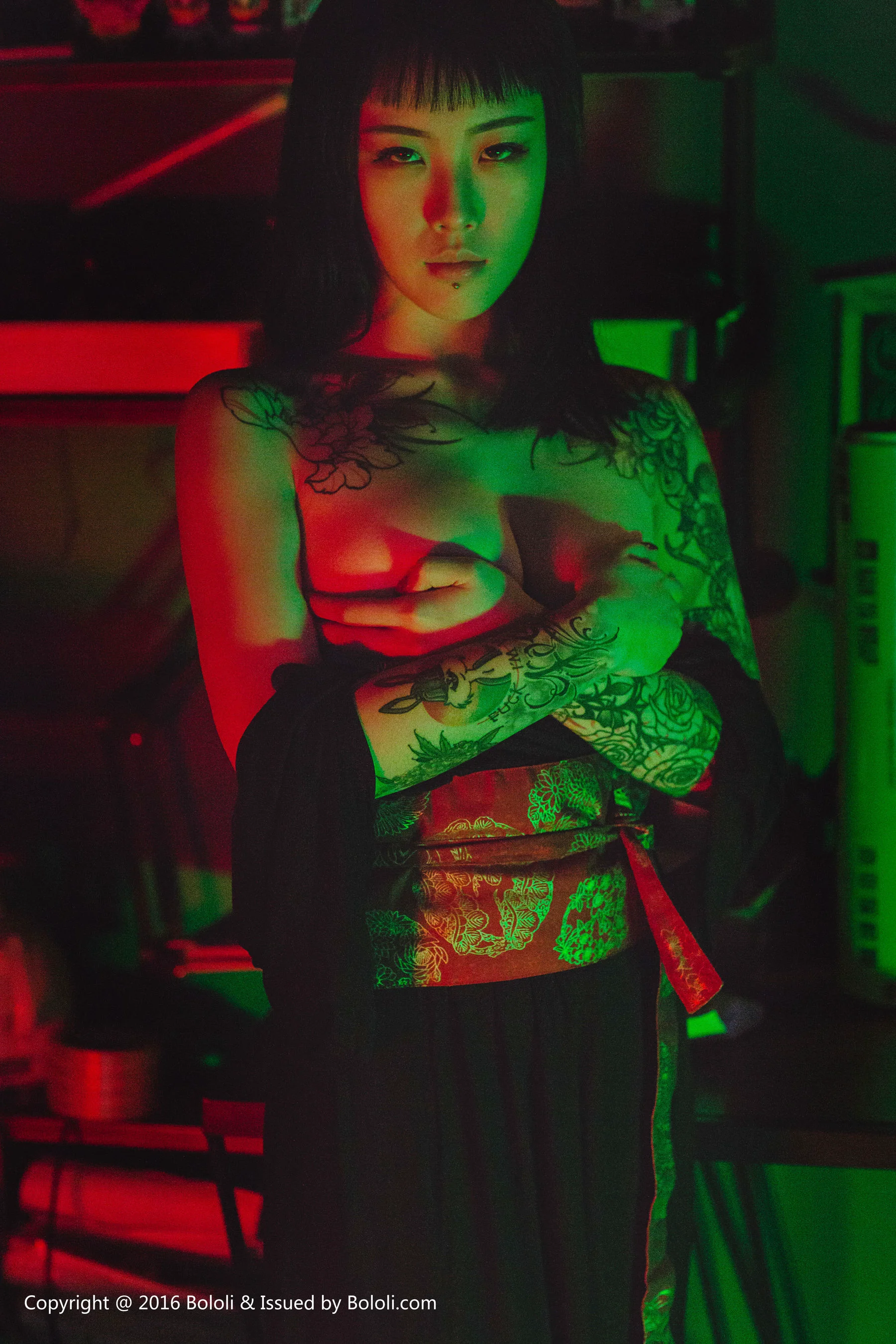 王思匀《纹身少女的风情》 [Bololi波萝社] BOL.087 写真集 - 爱照片