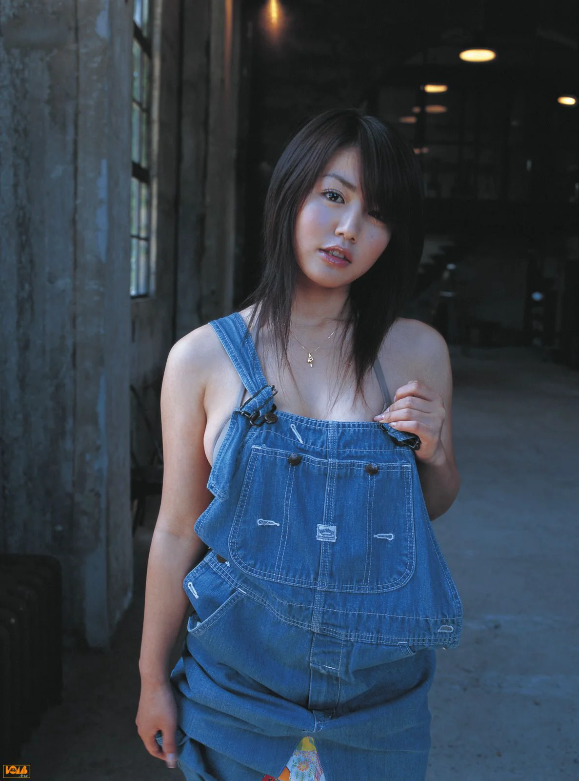 [Bomb.TV] 2005年06月刊 Isoyama Sayaka 磯山さやか/矶山沙也加 写真集 - 爱照片