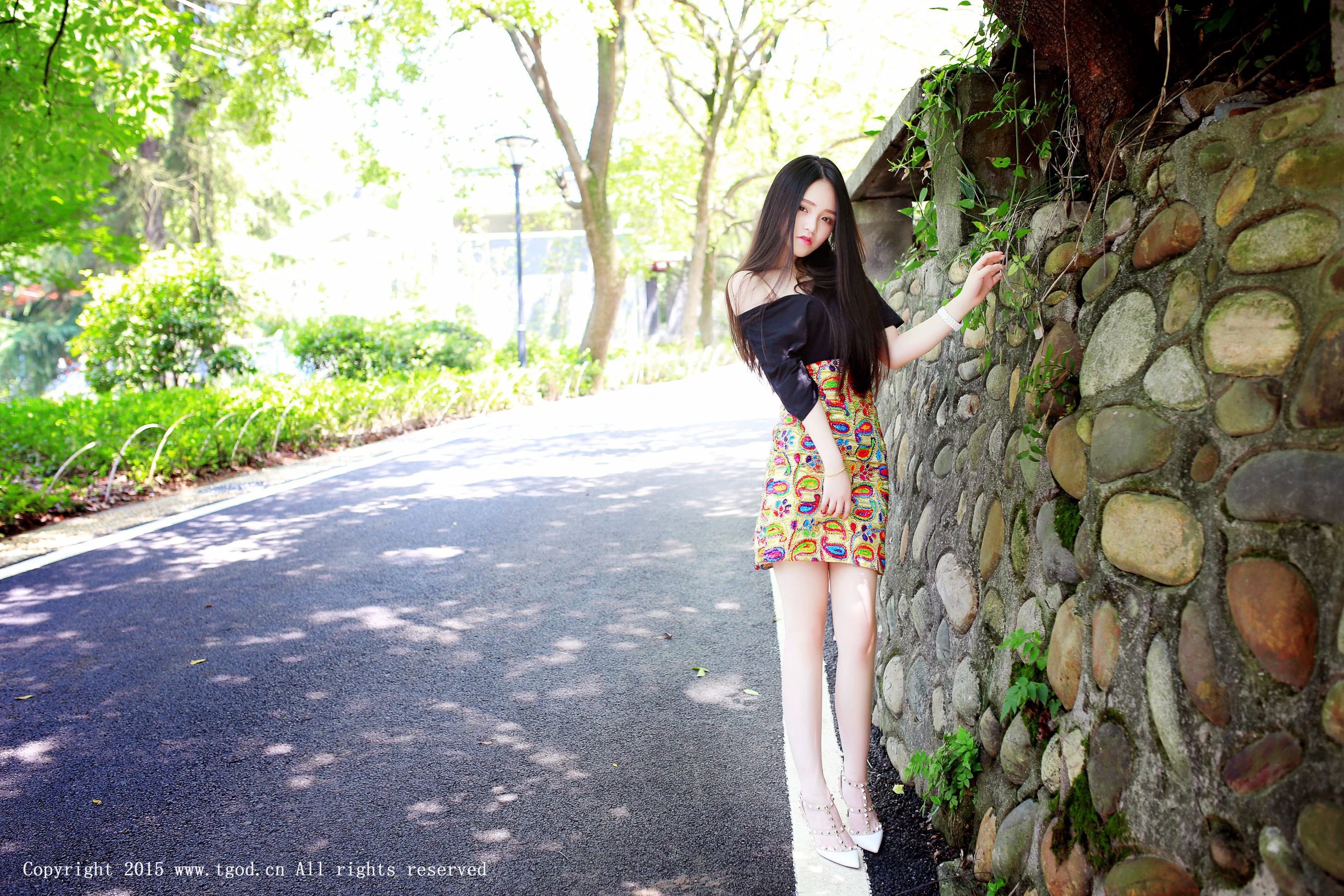 佩佩Cassie《性感妩媚小野兽》 [TGOD推女神] 写真集 - 爱照片