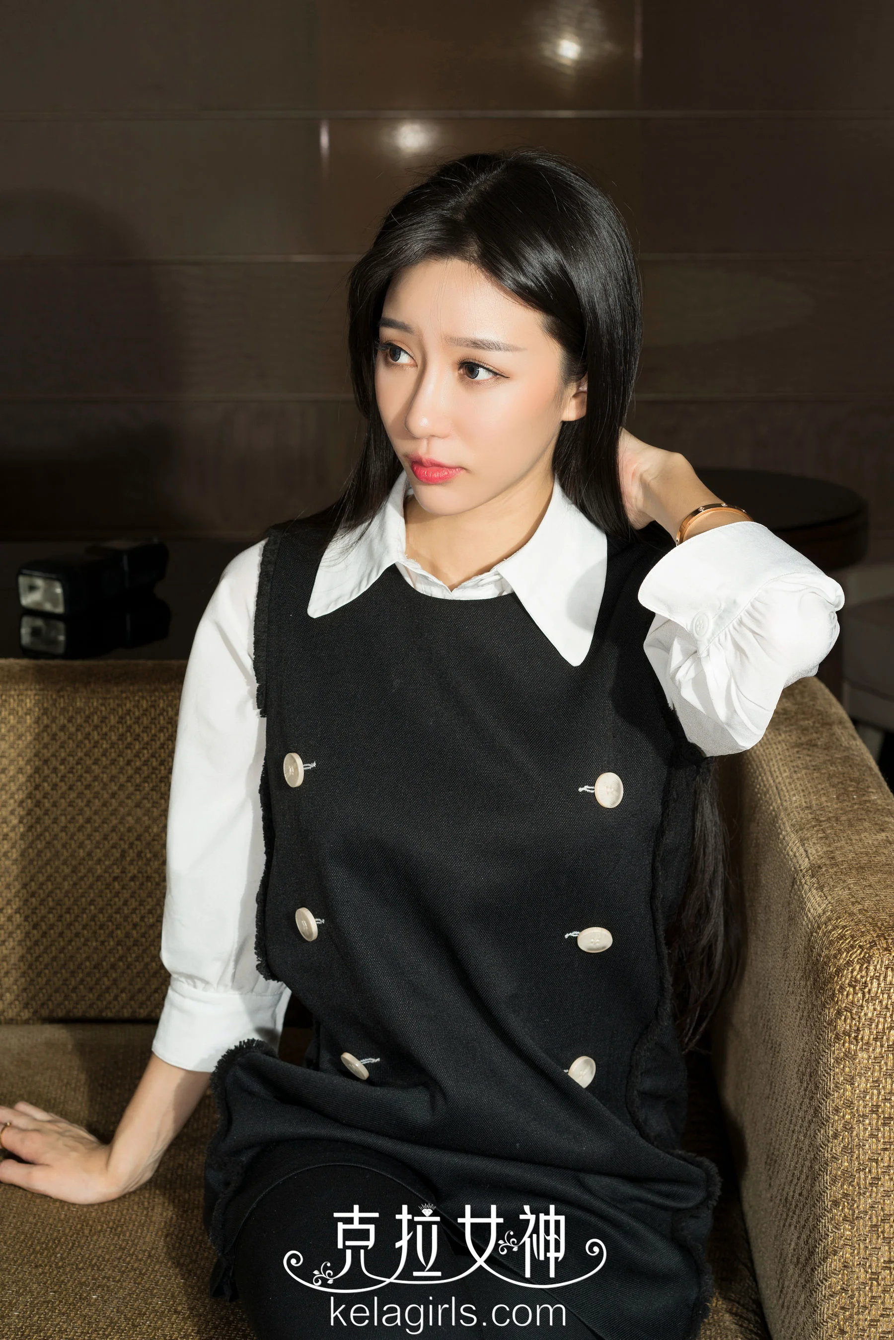 吴倩倩《围裙・春光》 [克拉女神] 写真集 - 爱照片