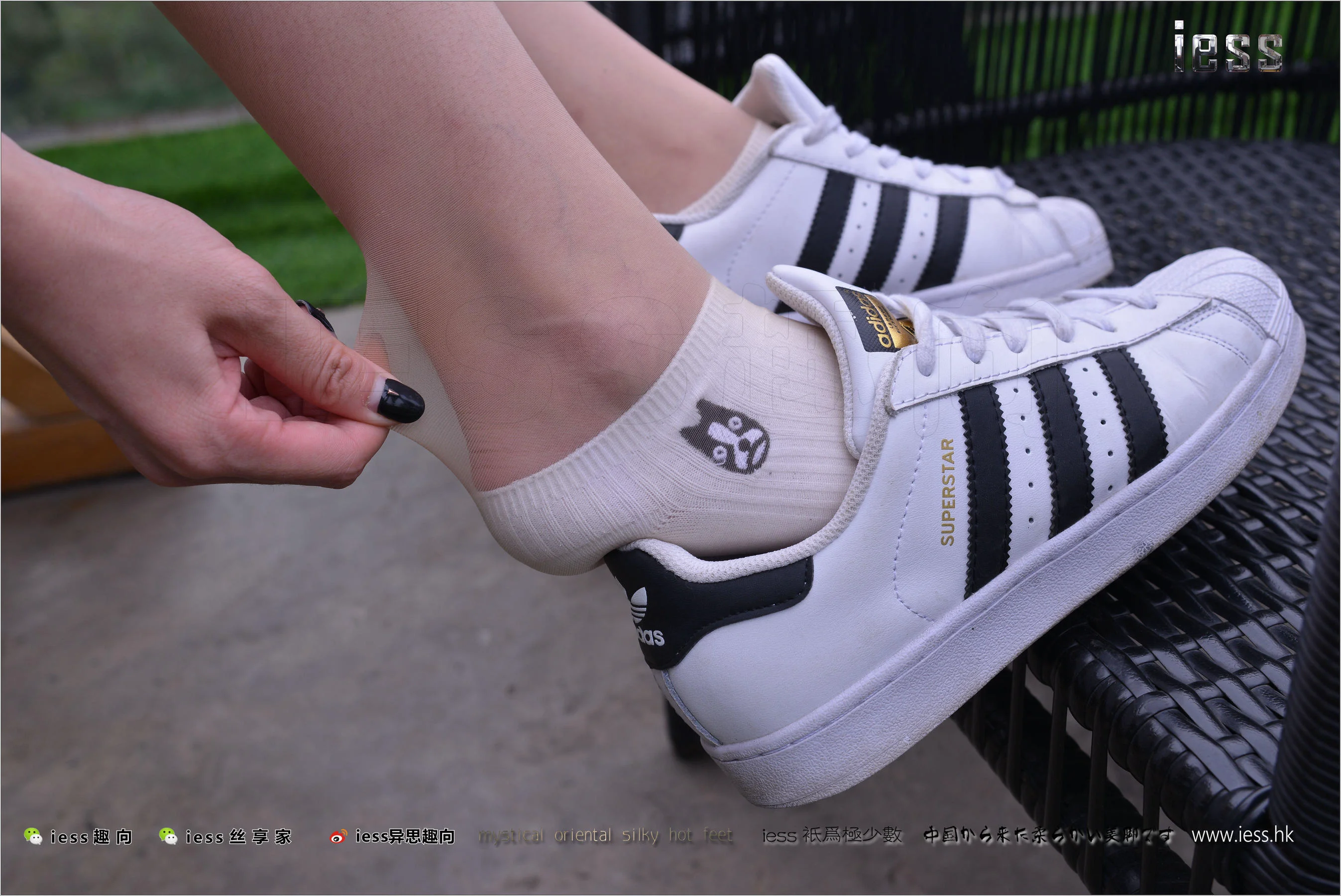 丝足便当172 圆叔叔 《丝袜棉袜贝壳头》双十一特辑_[IESS异思趣向] 写真集 - 爱照片