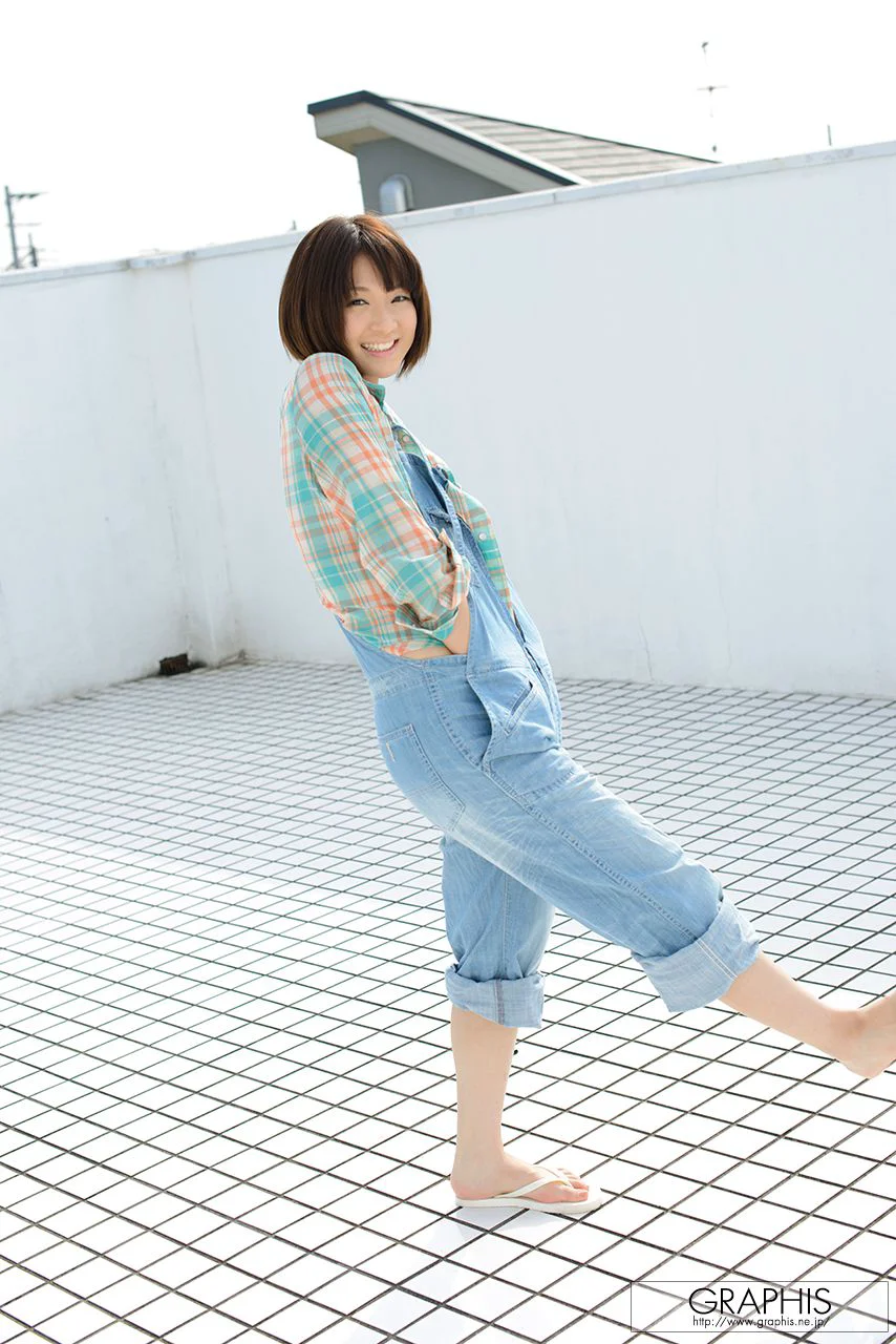 Mayu Kamiya 神谷まゆ [Graphis] First Gravure 初脱ぎ娘 写真集 - 爱照片