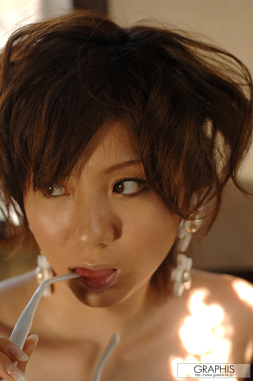 麻美ゆま《Element Crystal》 [Graphis] Gals 写真集 - 爱照片