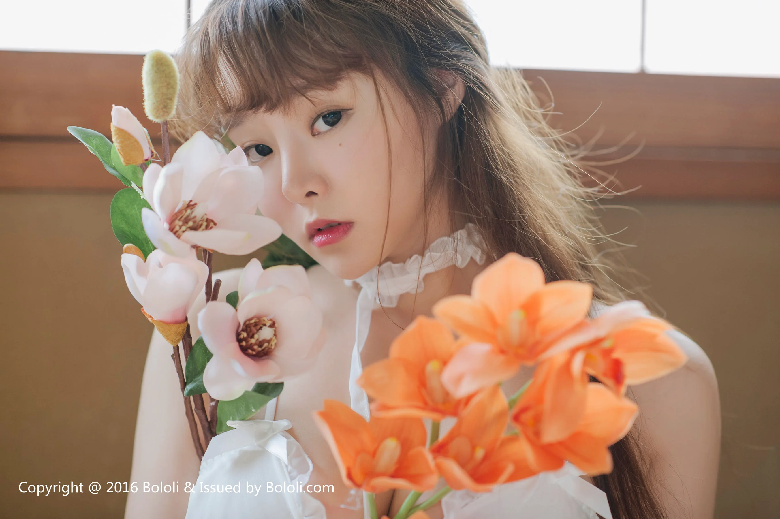 柳侑绮《白纱少女与花》 [Bololi波萝社] BOL.090 写真集 - 爱照片