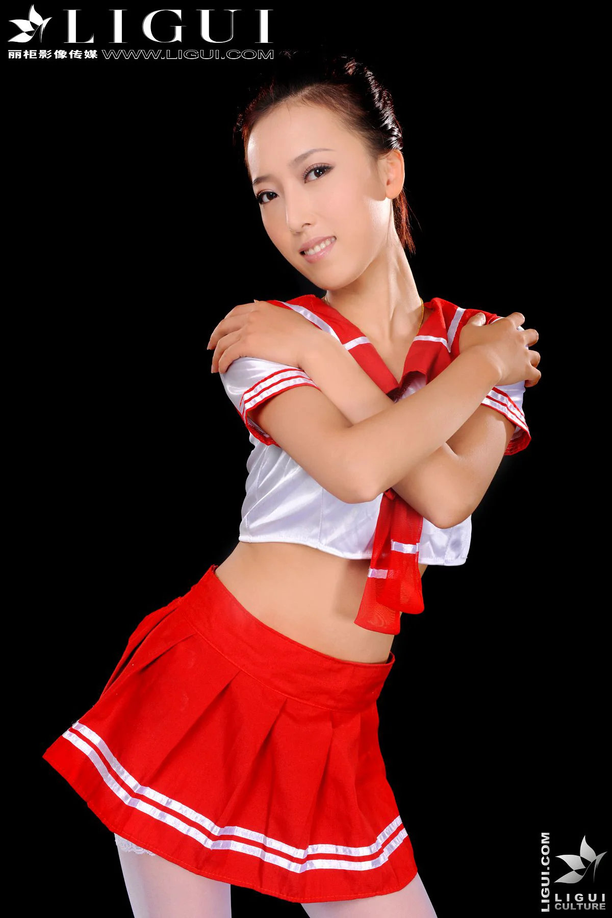 Model 美美《清纯学生妹》 上下合集 [丽柜LiGui] 美腿玉足写真图片 - 爱照片