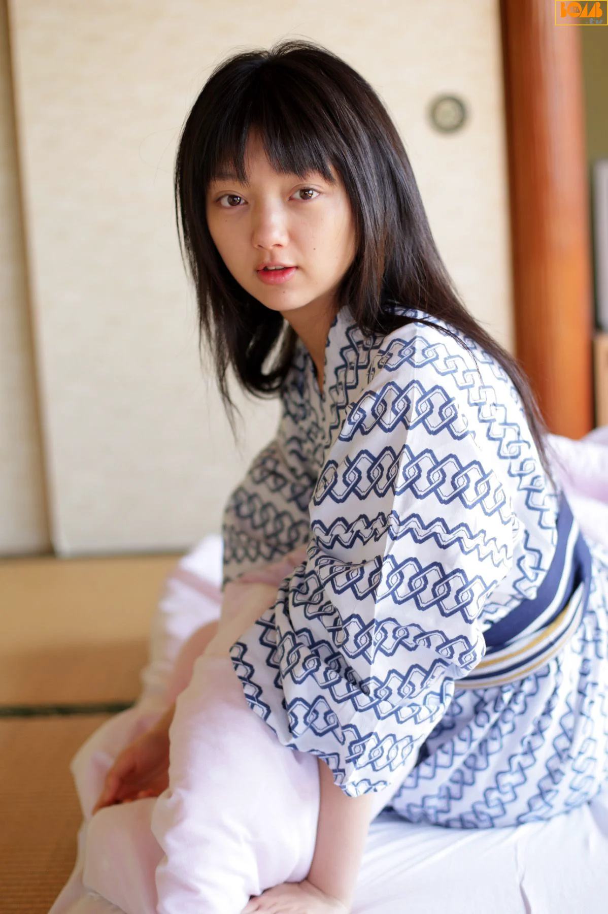 [Bomb.TV] 2007年08月刊 日美野梓 Azusa Hibino 写真集 - 爱照片