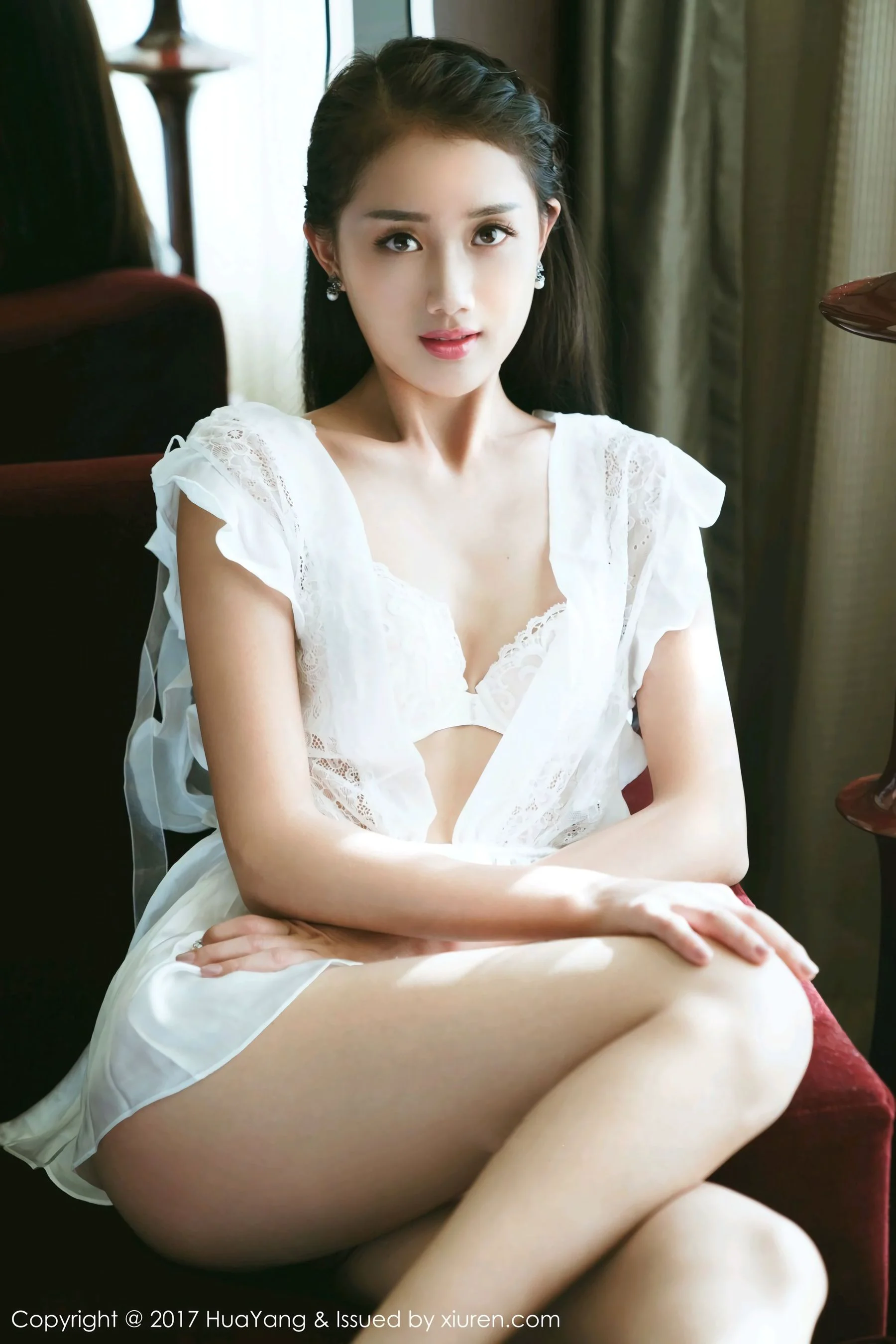 晴儿Anne《五官精致颜值清新秀丽》 [花漾Show] Vol.009 写真集 - 爱照片