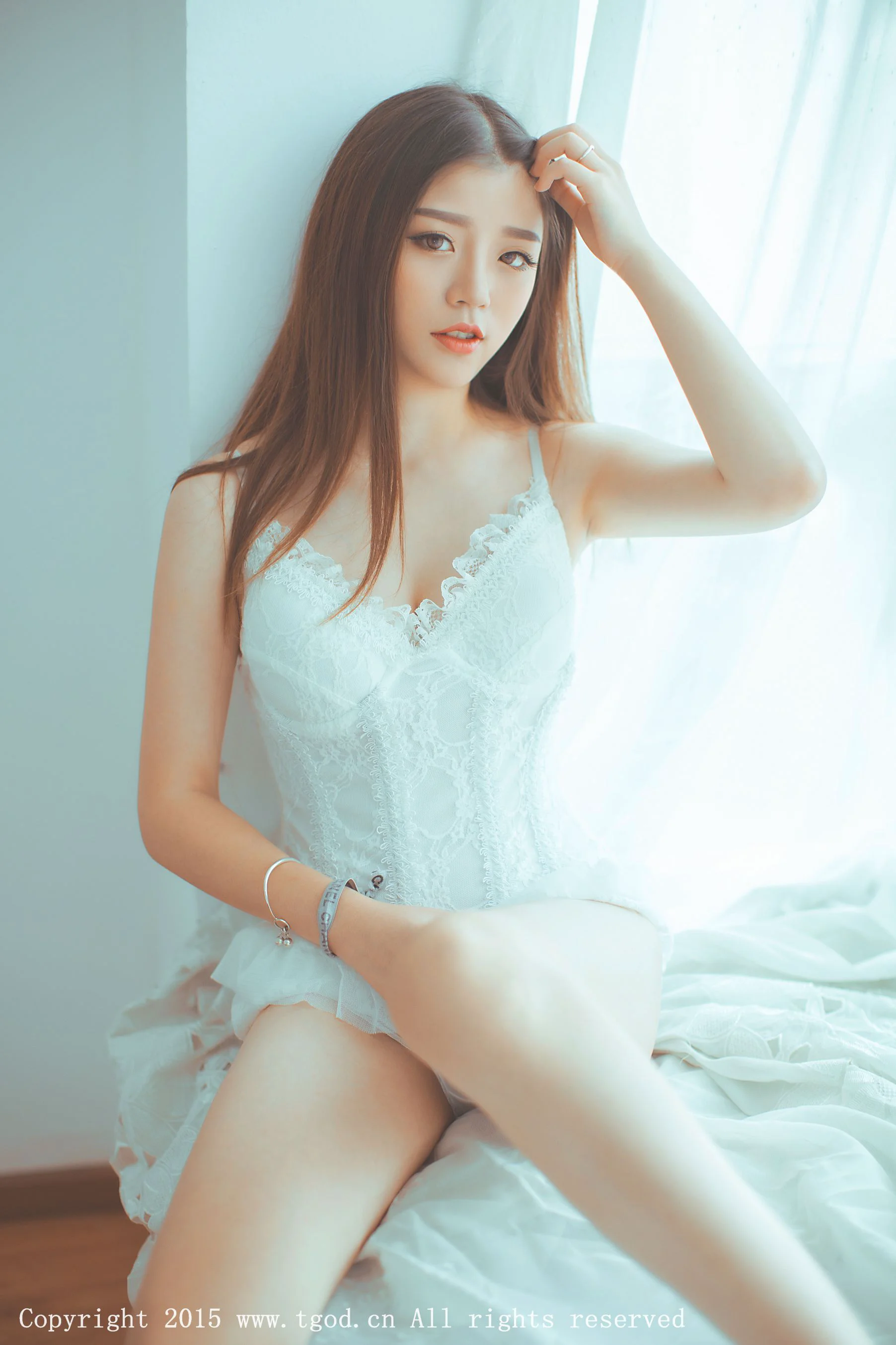 程彤颜《清纯诱惑》 [TGOD推女神] 写真集 - 爱照片