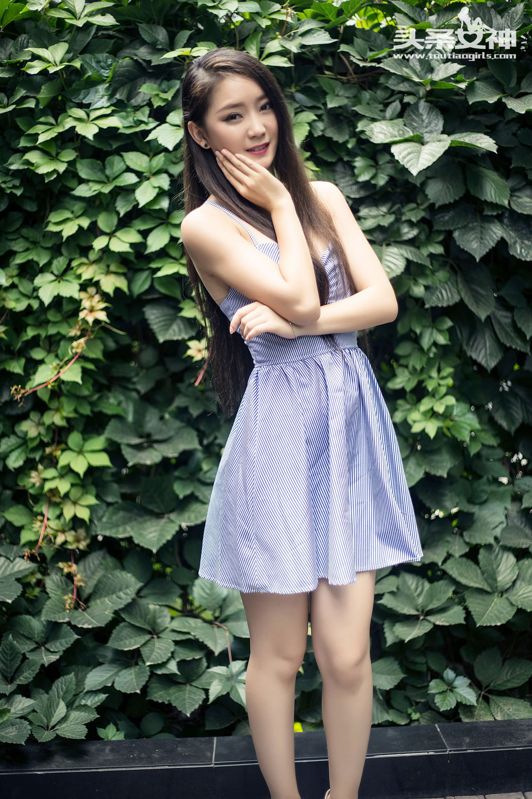 小雅/张晓雅《悦动蓝精灵》 [头条女神] 写真集 - 爱照片
