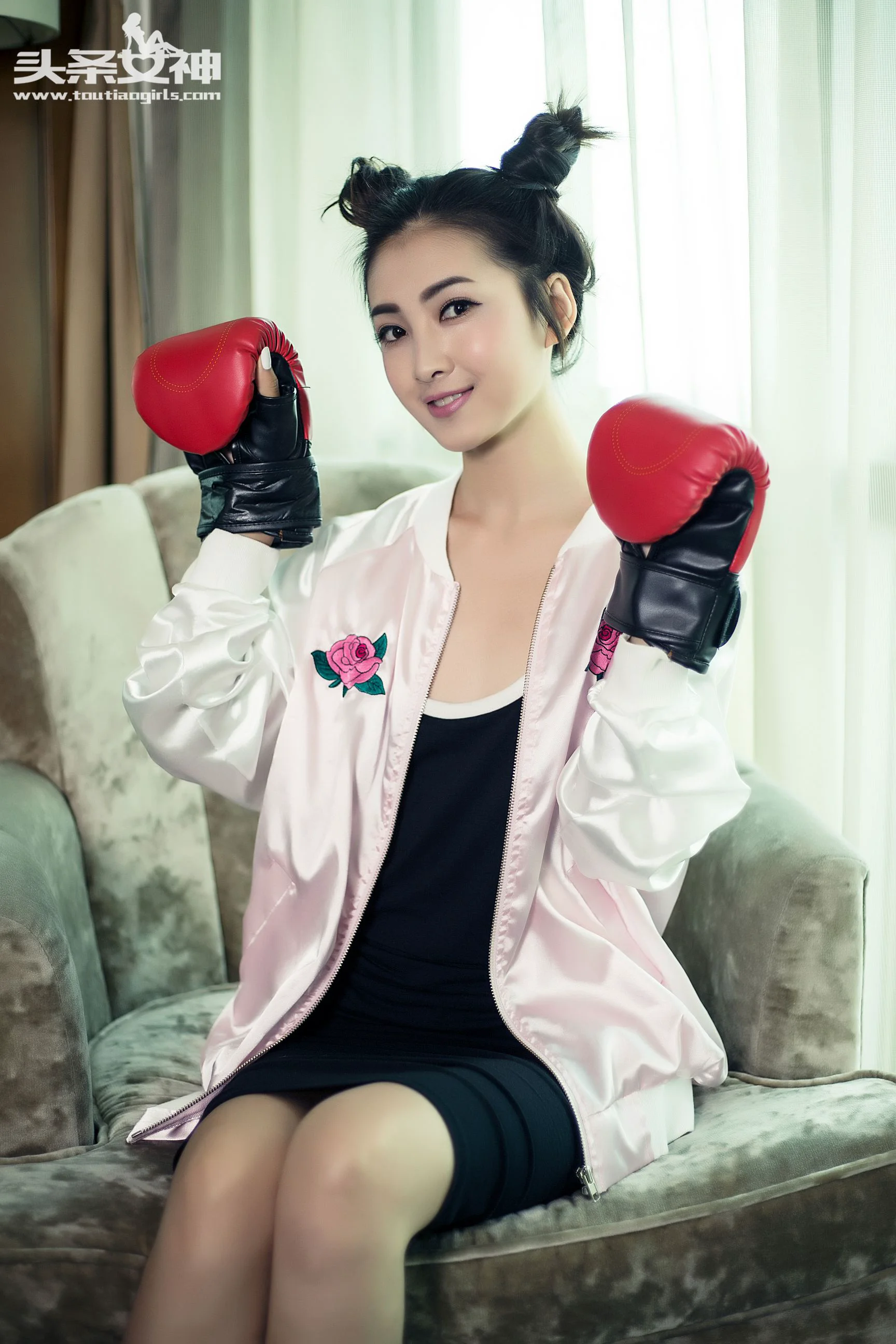 张爽《定义为16岁的少女难道只有萌吗》 [头条女神] 写真集 - 爱照片