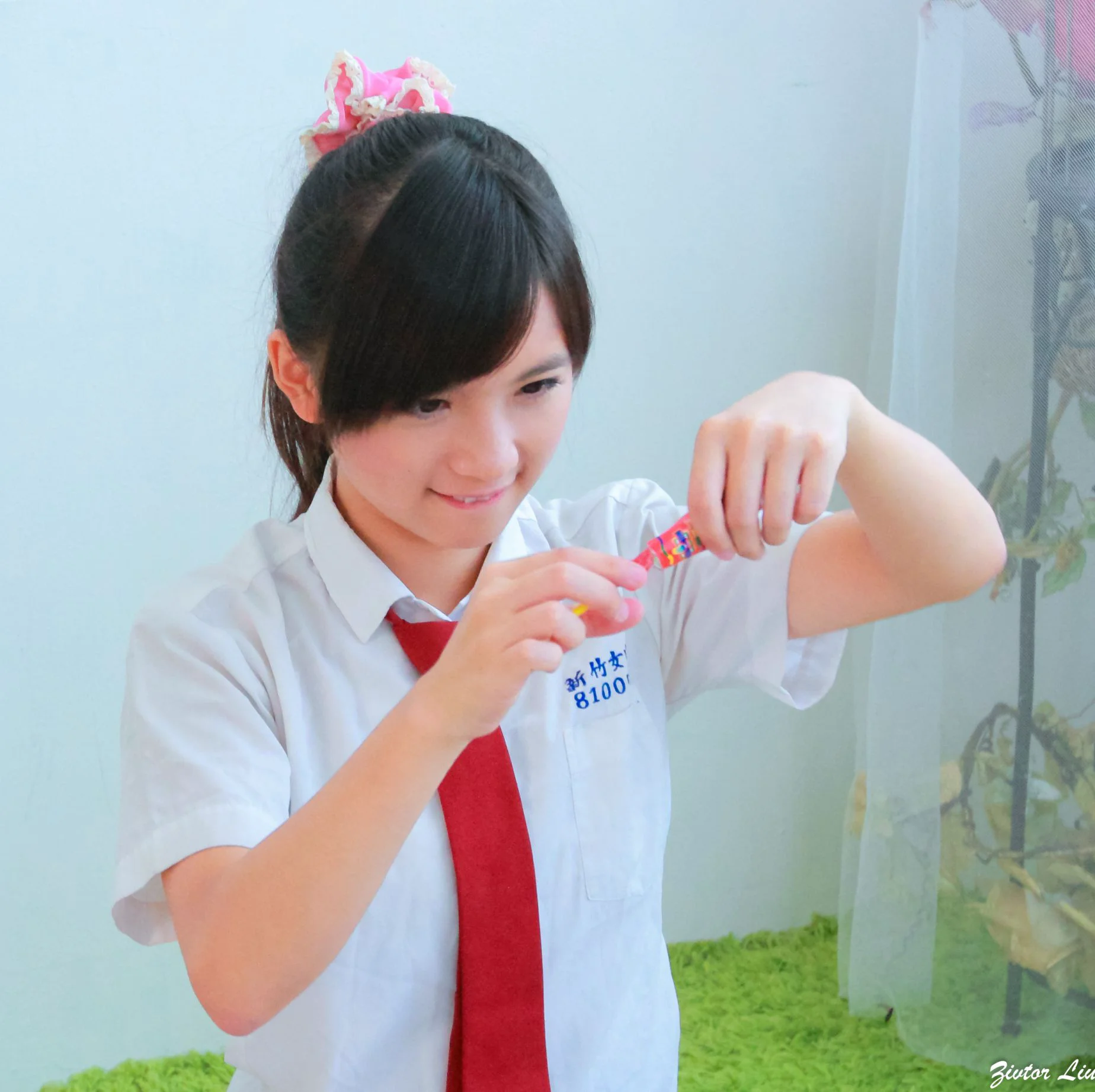 台湾正妹虞成敬Alice《俏皮可爱校服小萝莉》写真集 - 爱照片