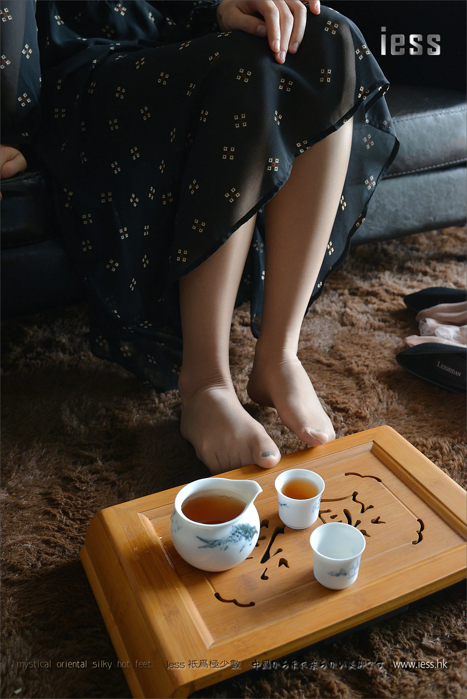丝足便当068 小C 《请茶》[IESS异思趣向] 写真集 - 爱照片