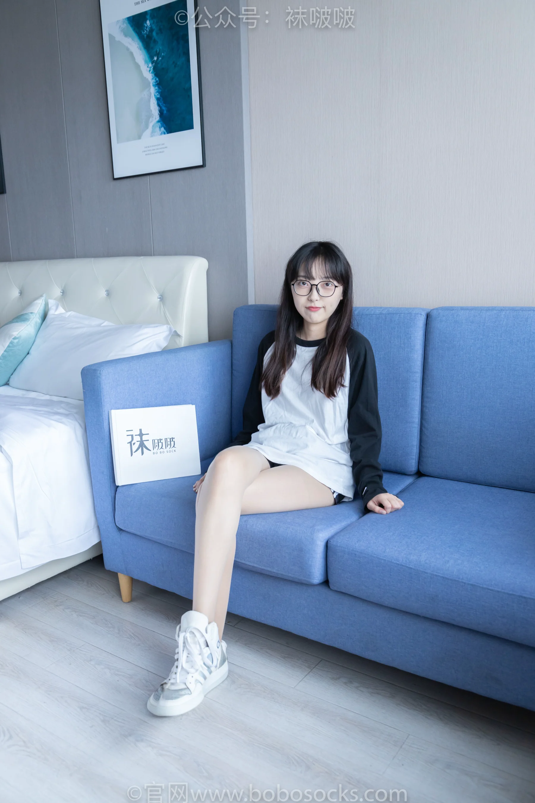 [BoBoSocks袜啵啵] No.015 稚予 – 阿迪板鞋、白色短棉袜、肉丝 - 爱照片