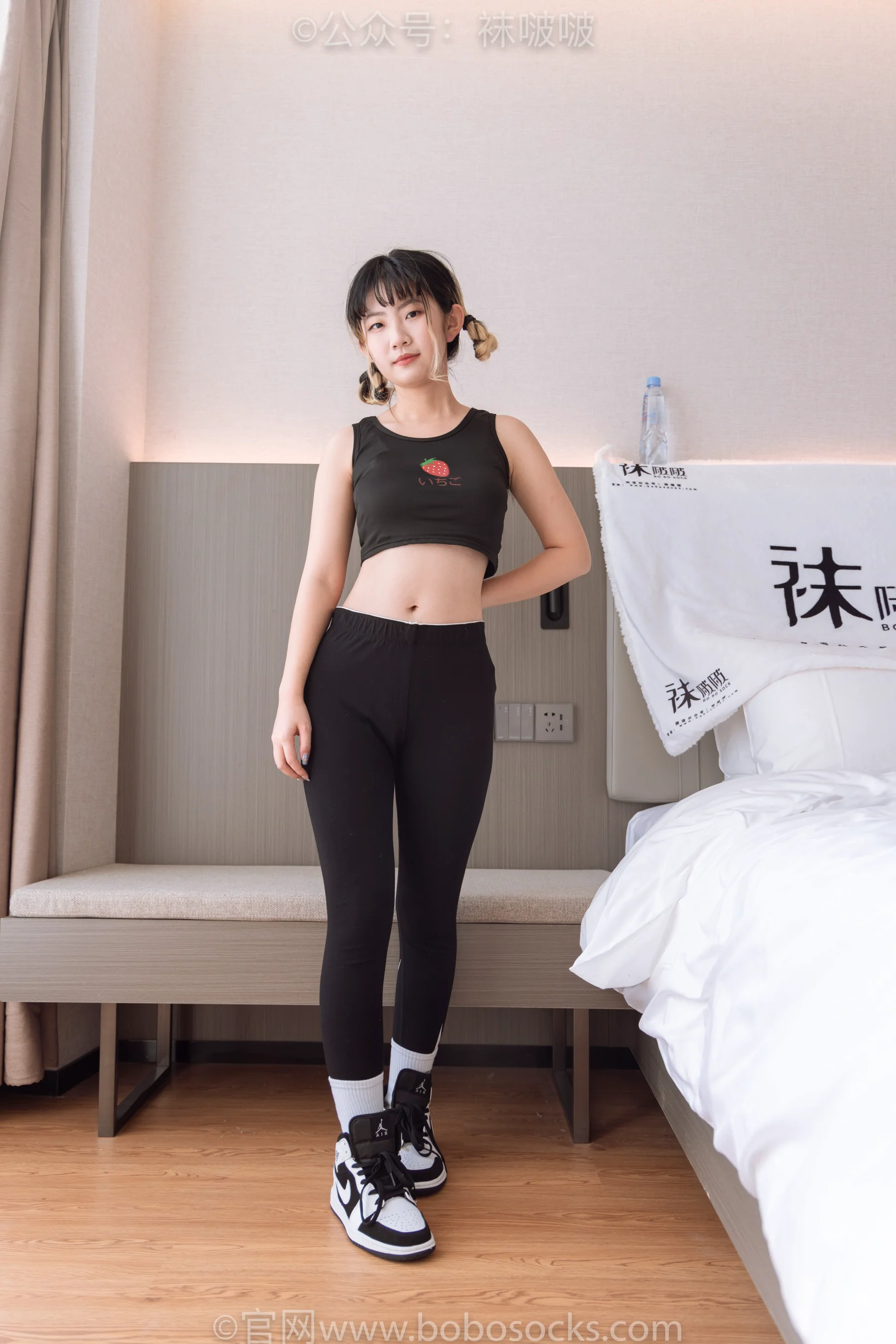 [BoBoSocks袜啵啵] No.059 砂糖 – AJ板鞋、白棉袜、裸足 - 爱照片
