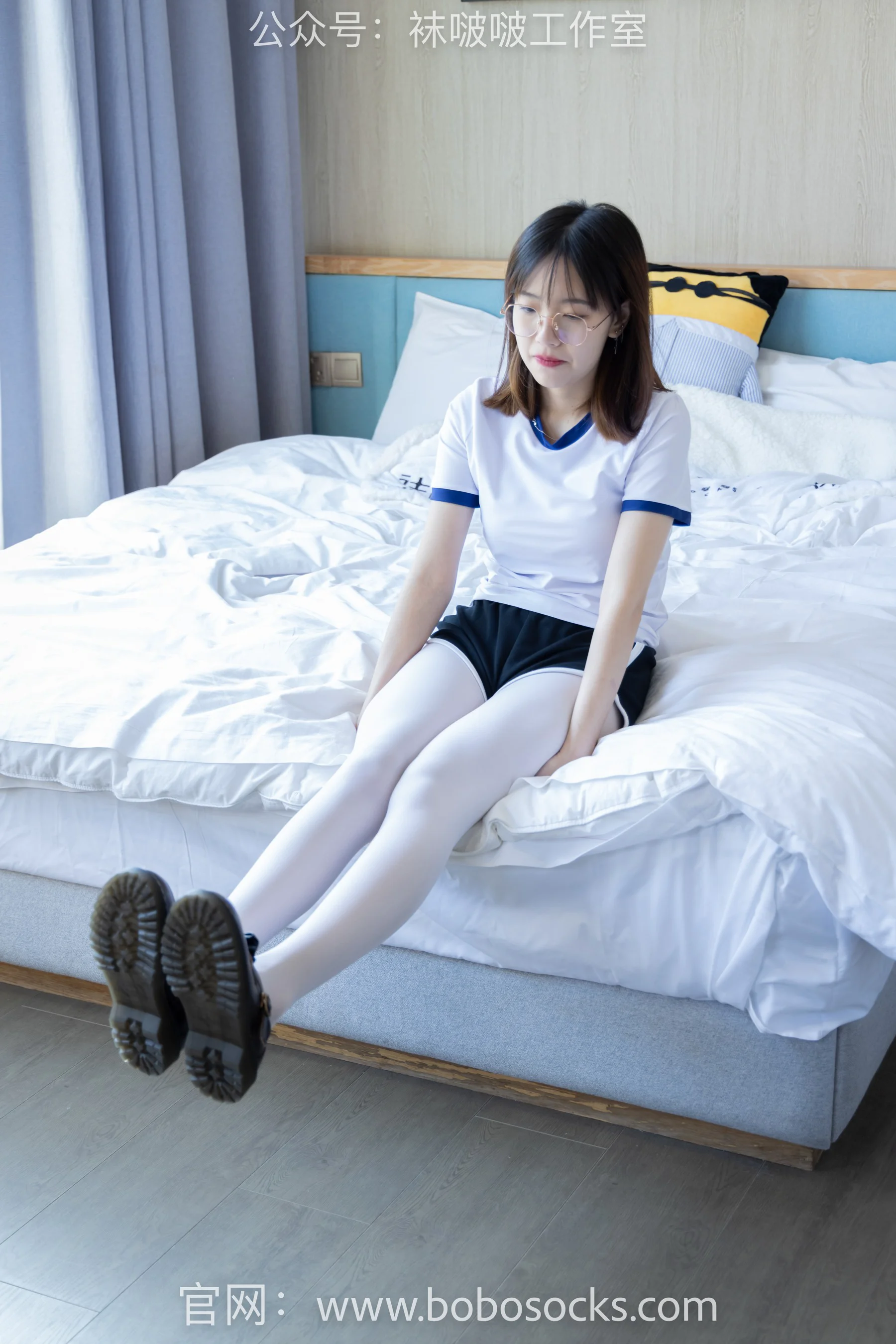 [BoBoSocks袜啵啵] No.108 小甜豆 – 皮鞋、厚白丝、踩奶油蛋糕剧情 - 爱照片