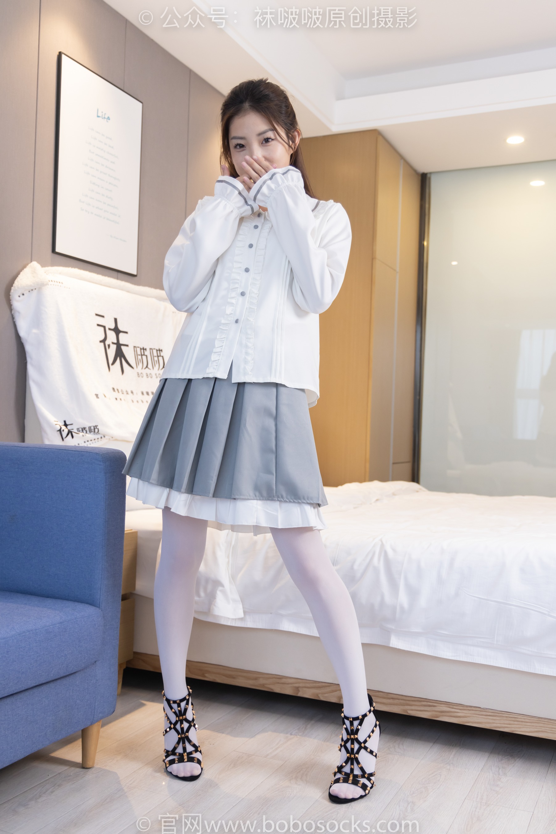 [BoBoSocks袜啵啵] No.211 小沫 – 高跟鞋、厚白丝 - 爱照片