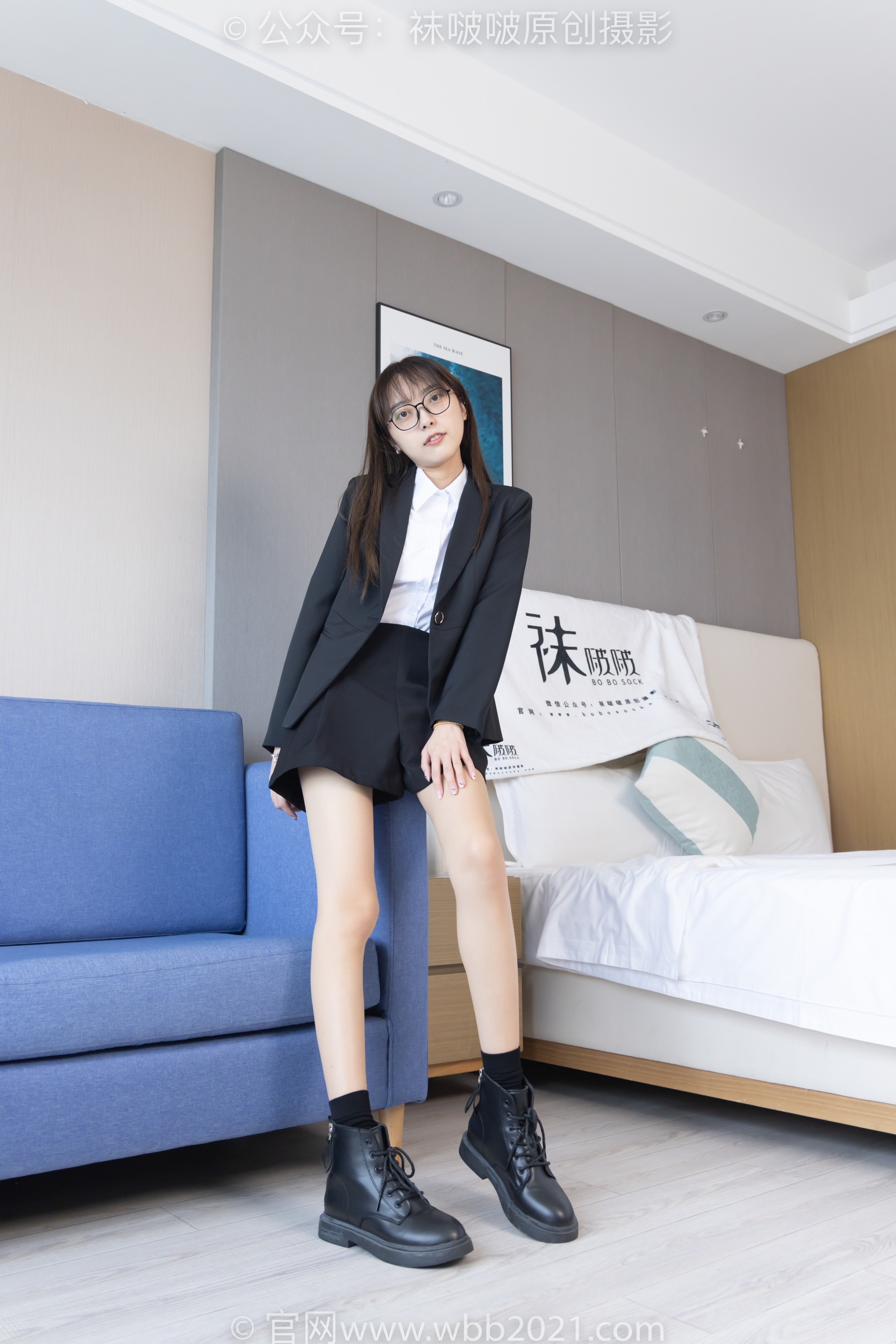 [BoBoSocks袜啵啵] No.280 稚予 – 马丁靴、高跟鞋、黑棉袜、肉丝 - 爱照片
