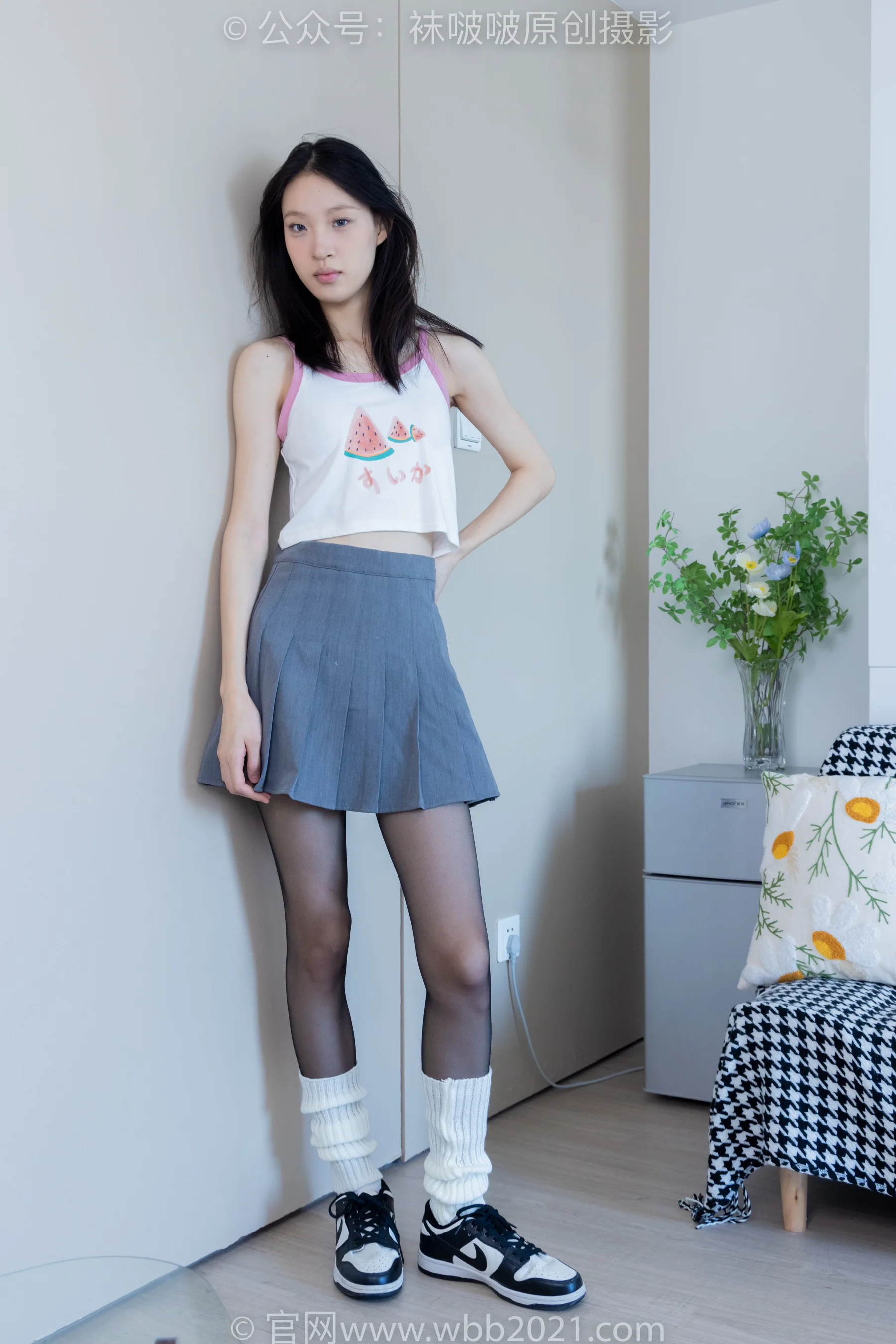 [BoBoSocks袜啵啵] No.333 雪糕 – 板鞋、白棉袜、黑丝（脚尖加固款）、堆堆袜套（花絮版） - 爱照片