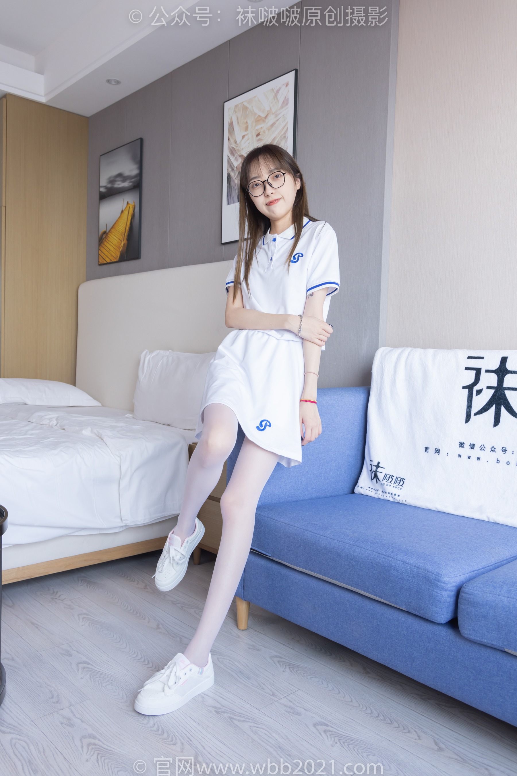 [BoBoSocks袜啵啵] No.344 稚予 – 板鞋、平底鞋、白丝（花絮版） - 爱照片