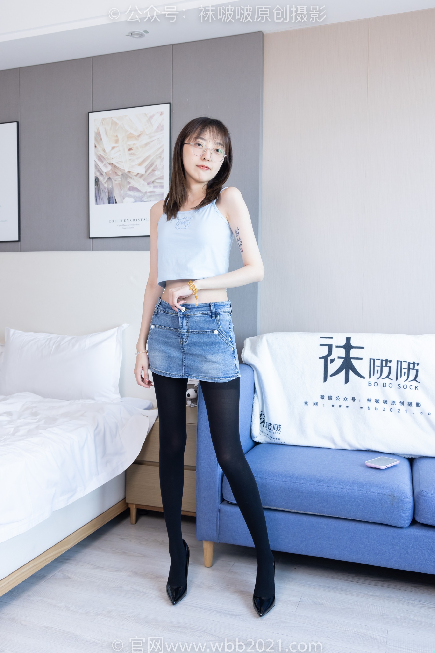 [BoBoSocks袜啵啵] No.385 稚予 – 高跟鞋、皮鞋、运动鞋、厚黑丝、吊带豹纹黑丝、白棉袜（超长花絮版） - 爱照片