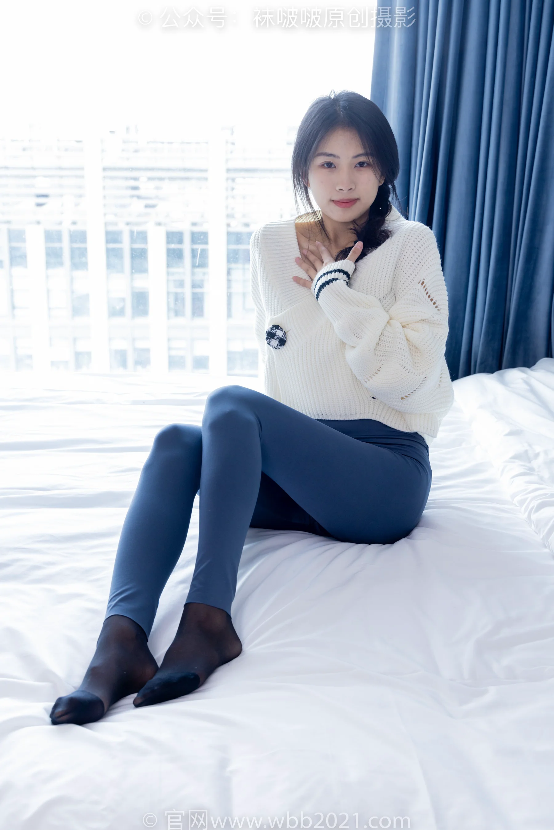 [BoBoSocks袜啵啵] No.389 奶油 – 长靴、高跟凉鞋、黑丝（脚尖加固款）、瑜伽裤裤里丝、裸足（超长花絮版） - 爱照片