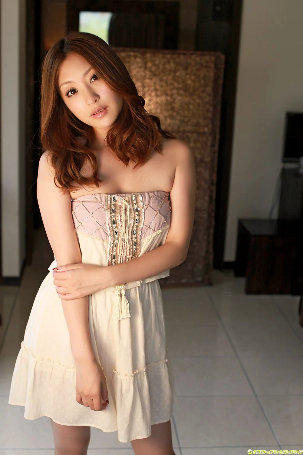 辰巳奈都子《くびれたウエストが繰り出すエロ曲線美》写真集 [DGC] NO.1077 - 爱照片