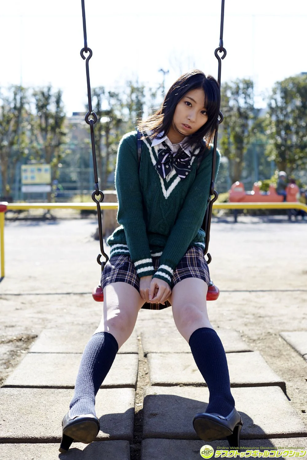 木嶋ゆり《制服が弾けるほどのムチムチボディで魅了！》写真集 [DGC] NO.1244 - 爱照片