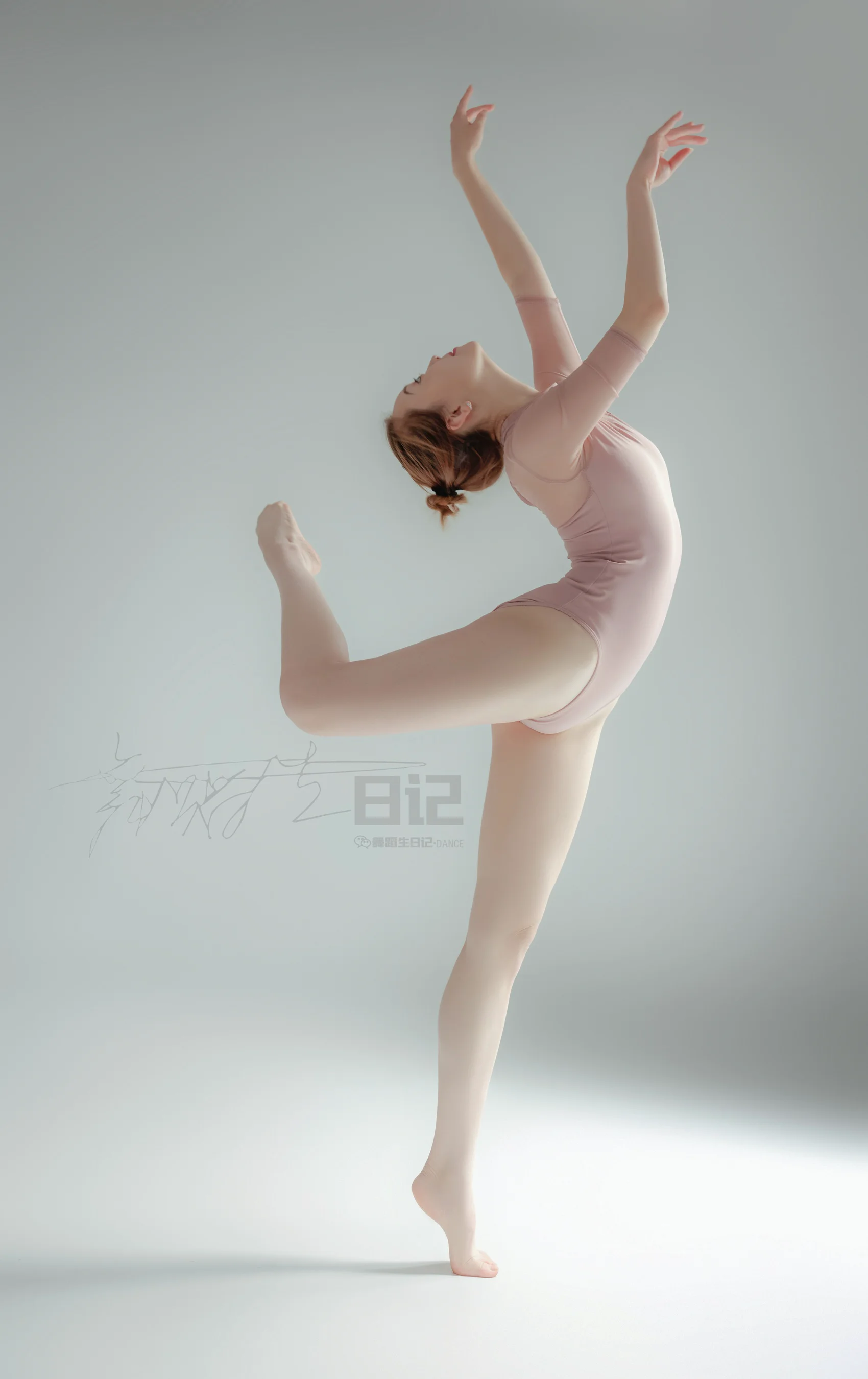 [GALLI嘉丽] 舞蹈生日记 – 074 张雯雯 - 爱照片