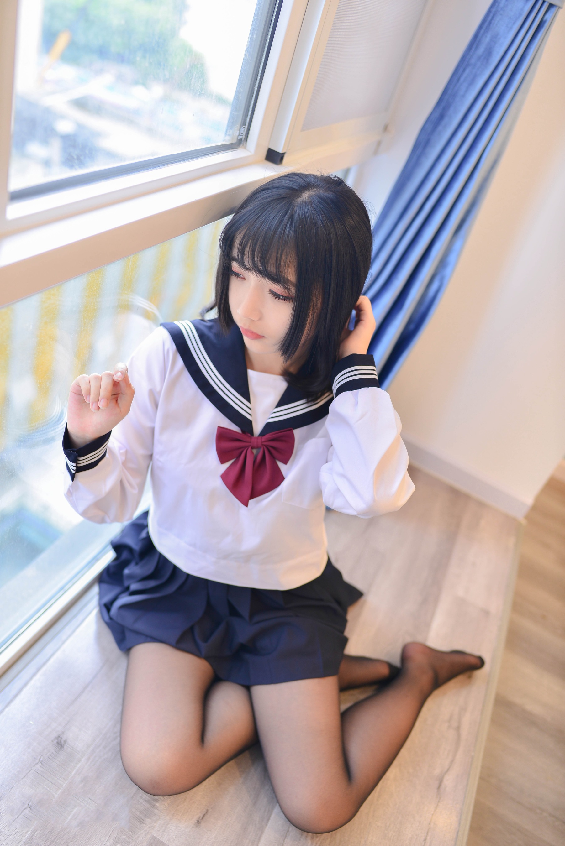 [风之领域] NO.216 制服下的死库水 - 爱照片