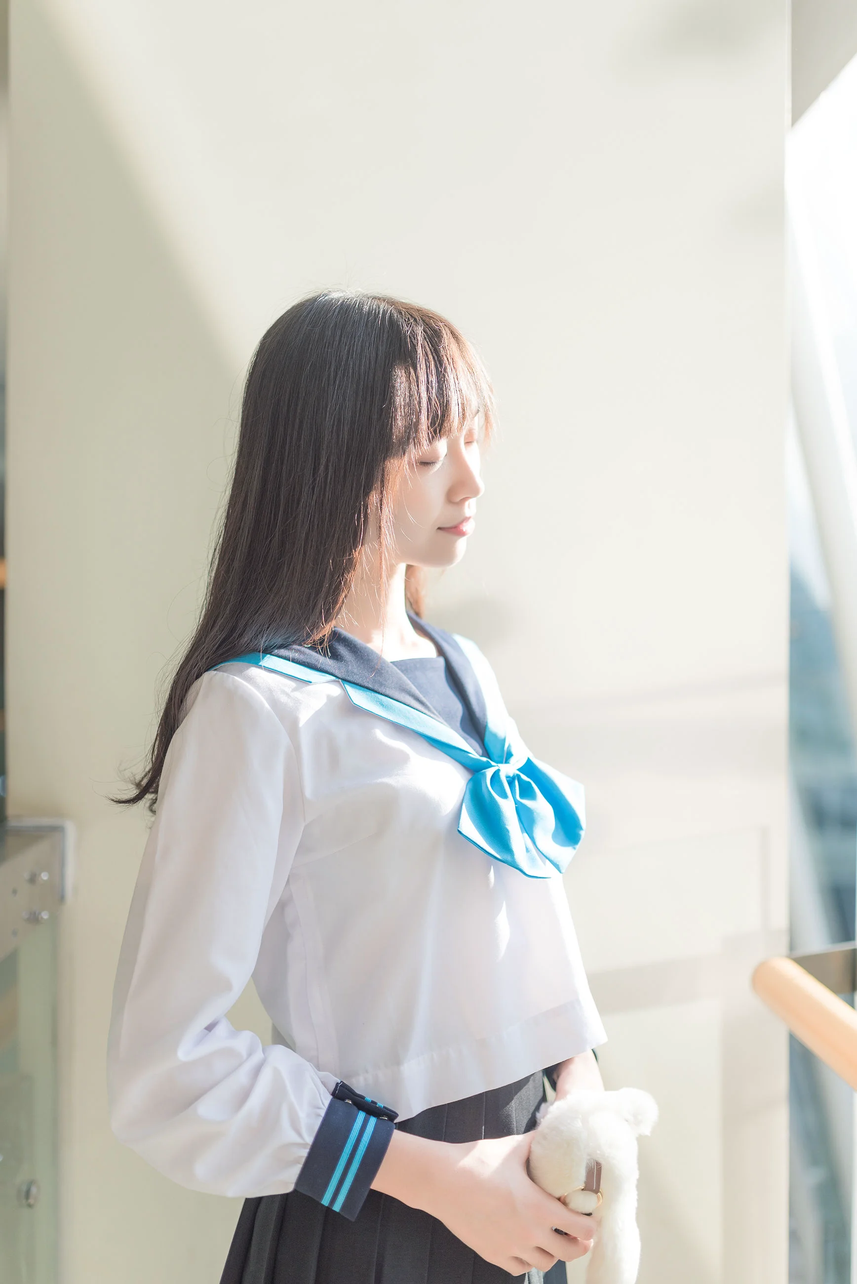 [风之领域] NO.003 黑丝美腿户外 写真集 - 爱照片