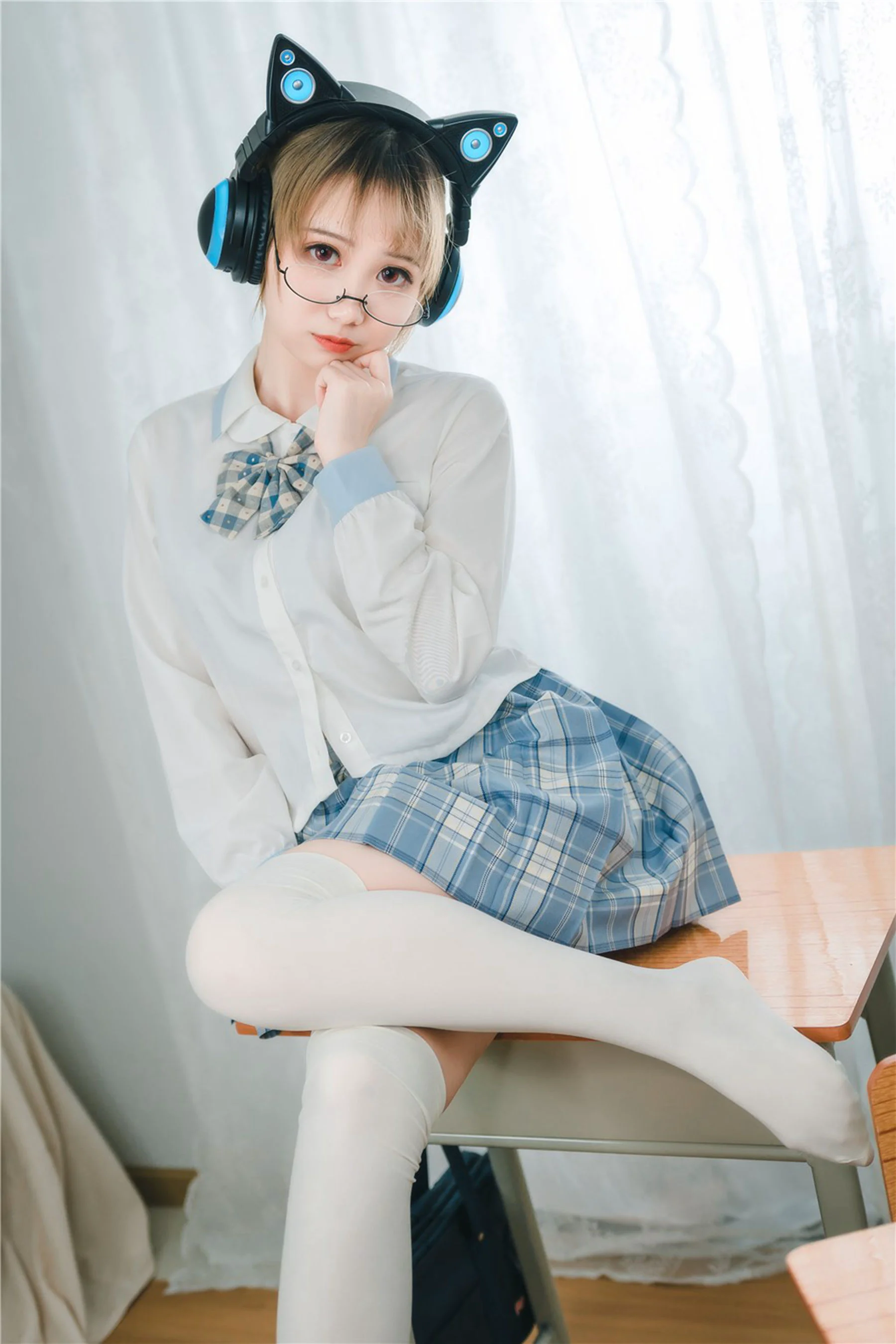 [风之领域] NO.150 白丝萌萌学妹 写真集 - 爱照片