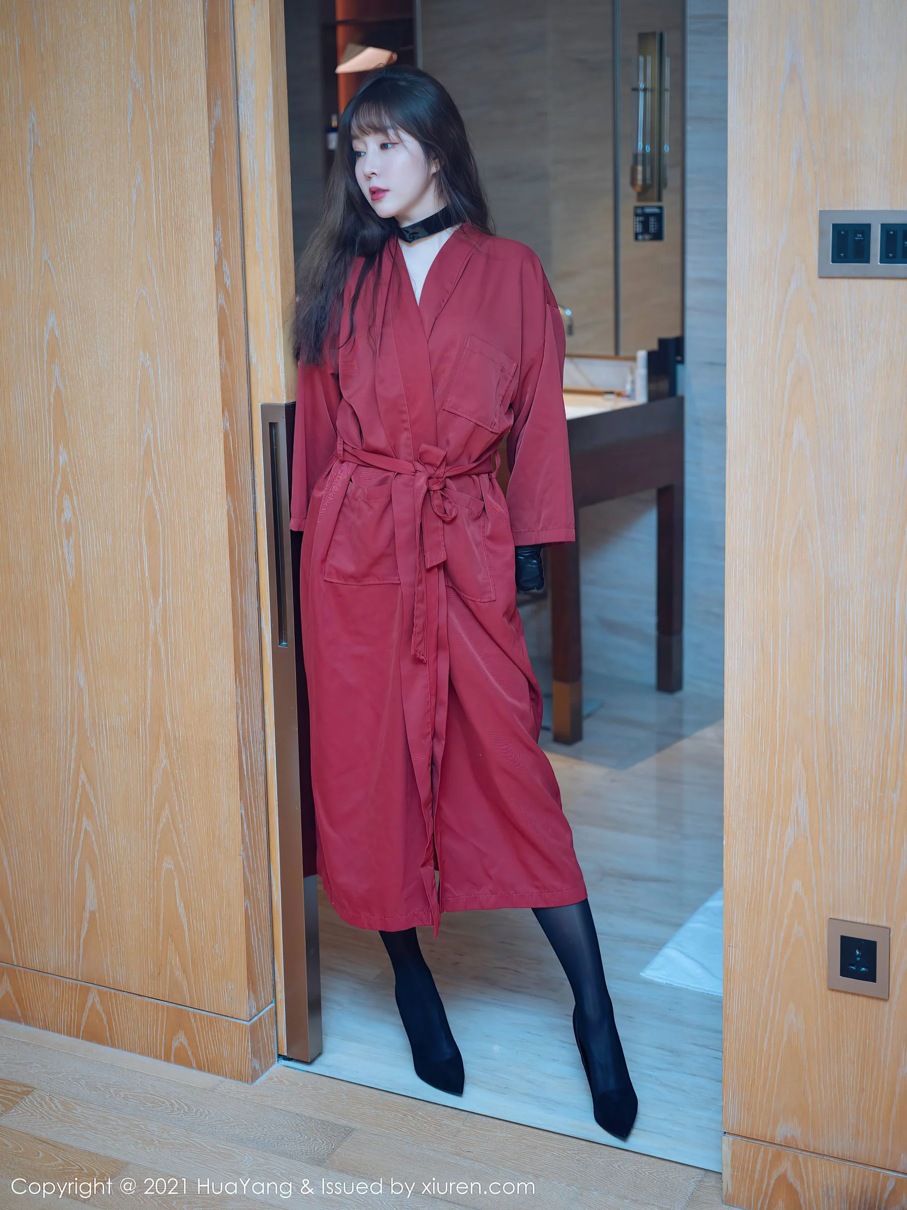 [花漾HuaYang] Vol.373 王雨纯 – 黑色主题的皮衣情趣服饰 - 爱照片