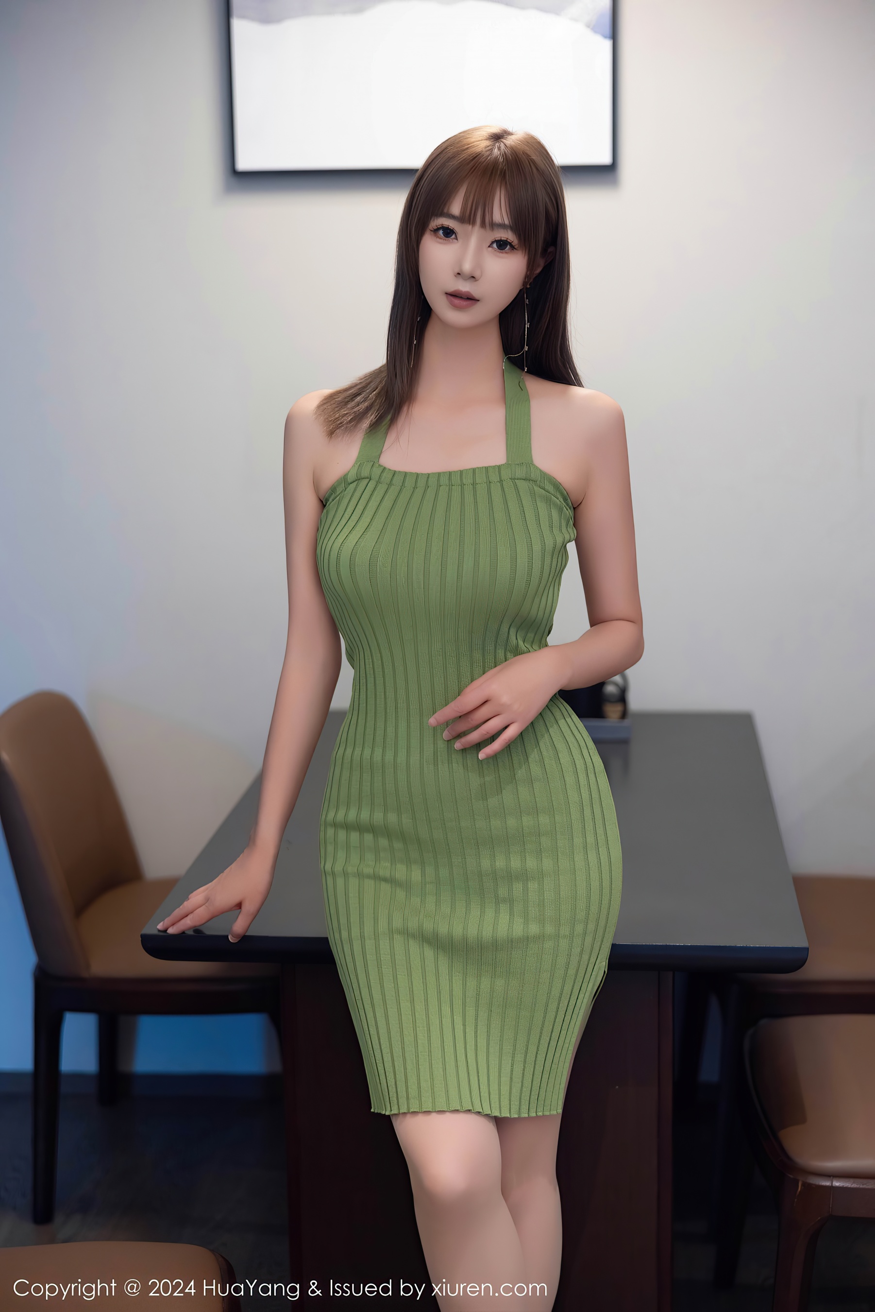 [HuaYang花漾] VOL.600 宋-kiki 丝袜美腿 - 爱照片