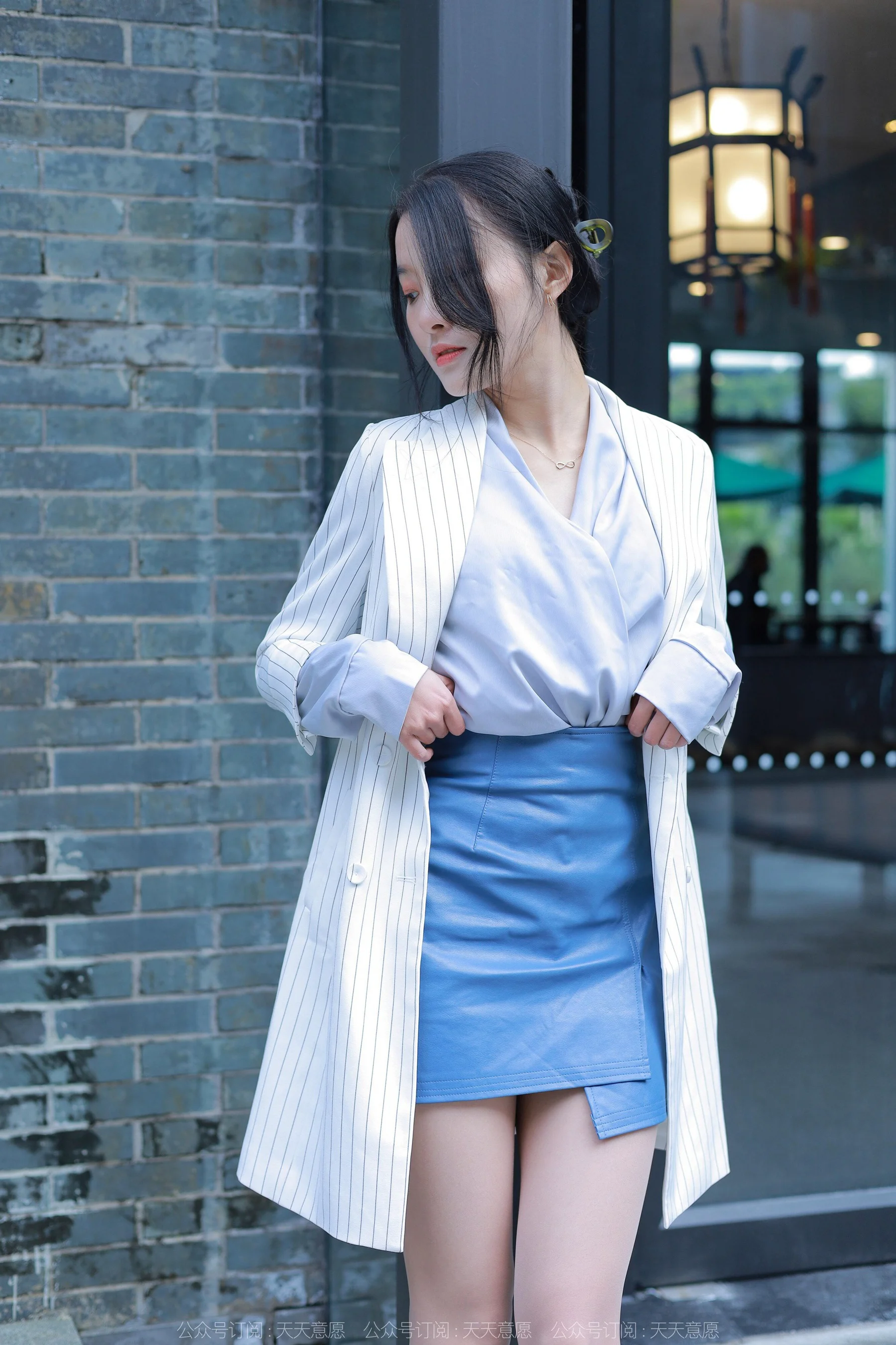 [IESS异思趣向] 丝享家 1061：婉萍 《蓝衣女神》 - 爱照片